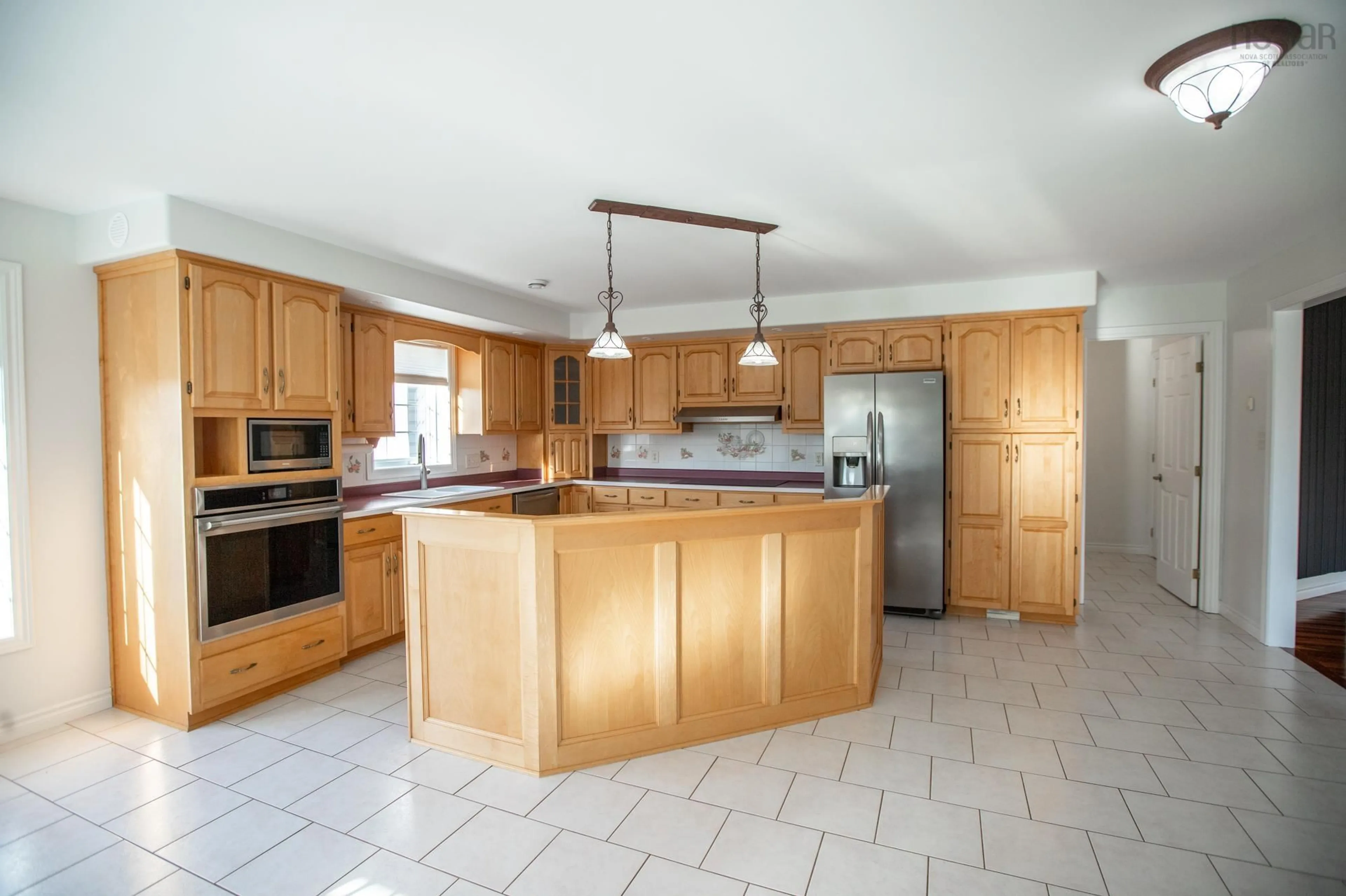 Open concept kitchen, ceramic/tile floor for 111 2 Hwy, Enfield Nova Scotia B2T 1C8