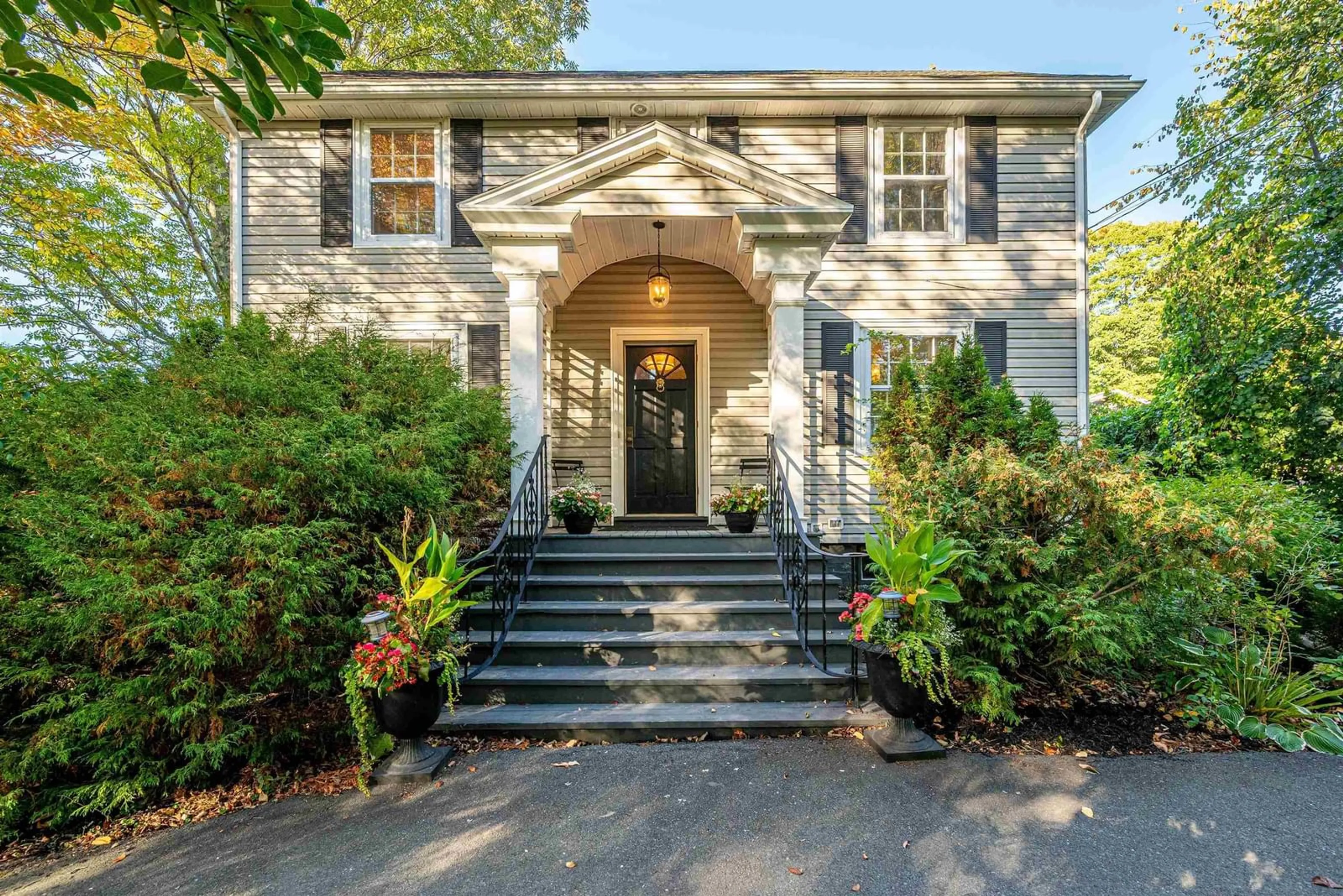 Unknown for 1535 King St, Windsor Nova Scotia B0N 2T0