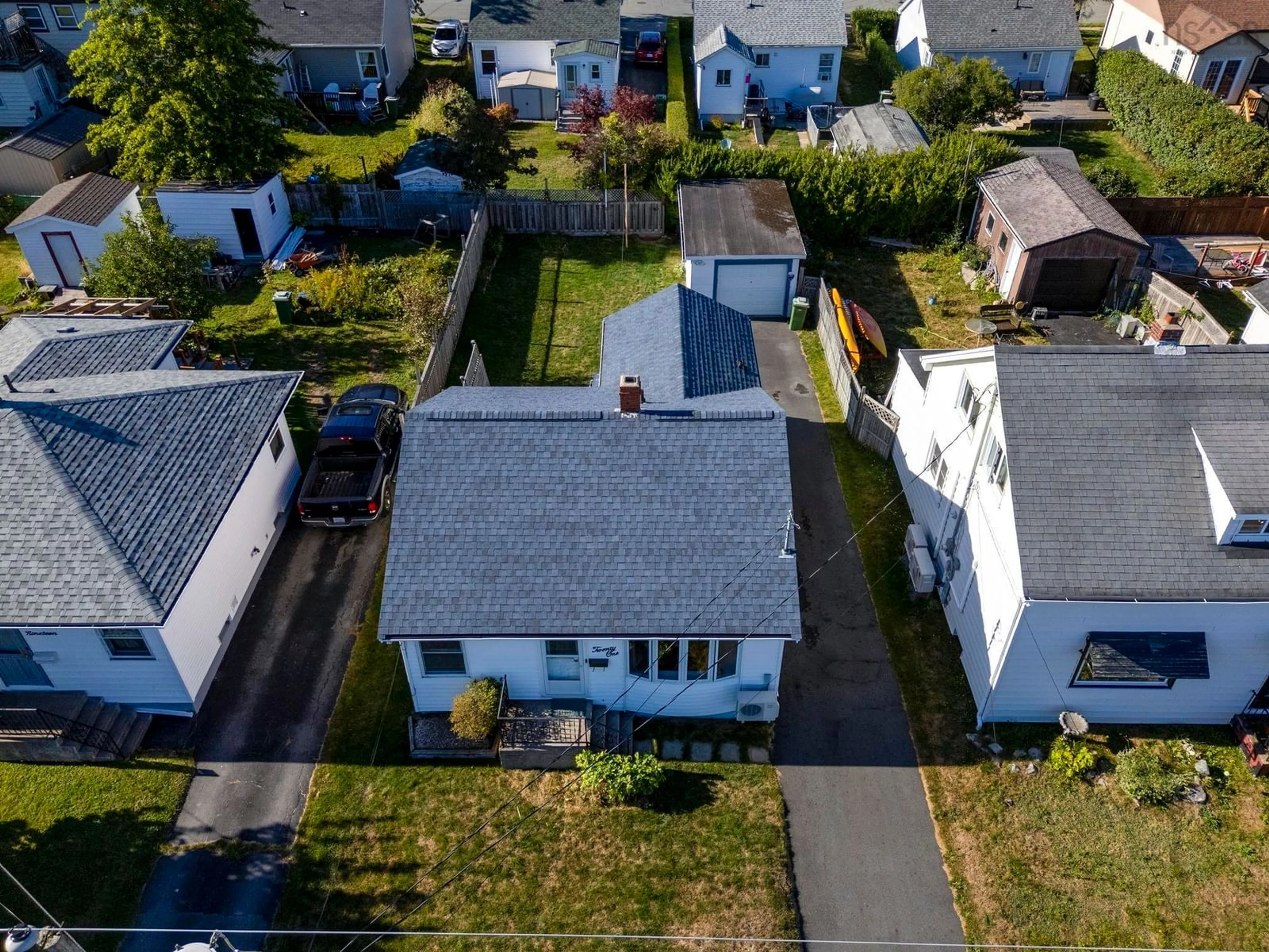 A pic from outside/outdoor area/front of a property/back of a property/a pic from drone, street for 21 Howe St, Dartmouth Nova Scotia B2A 3G2