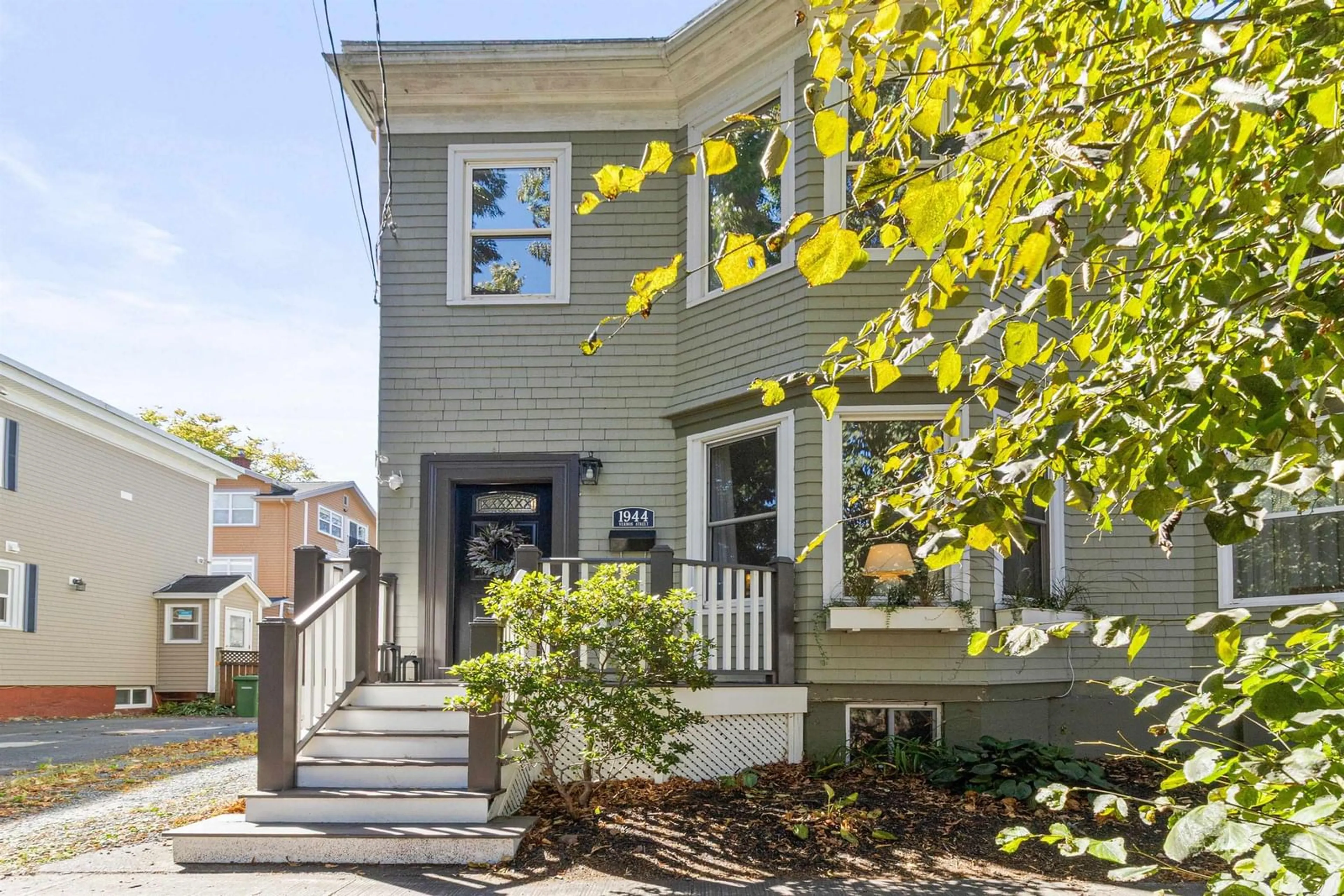 Home with brick exterior material, street for 1944 Vernon St, Halifax Nova Scotia B3H 3N9