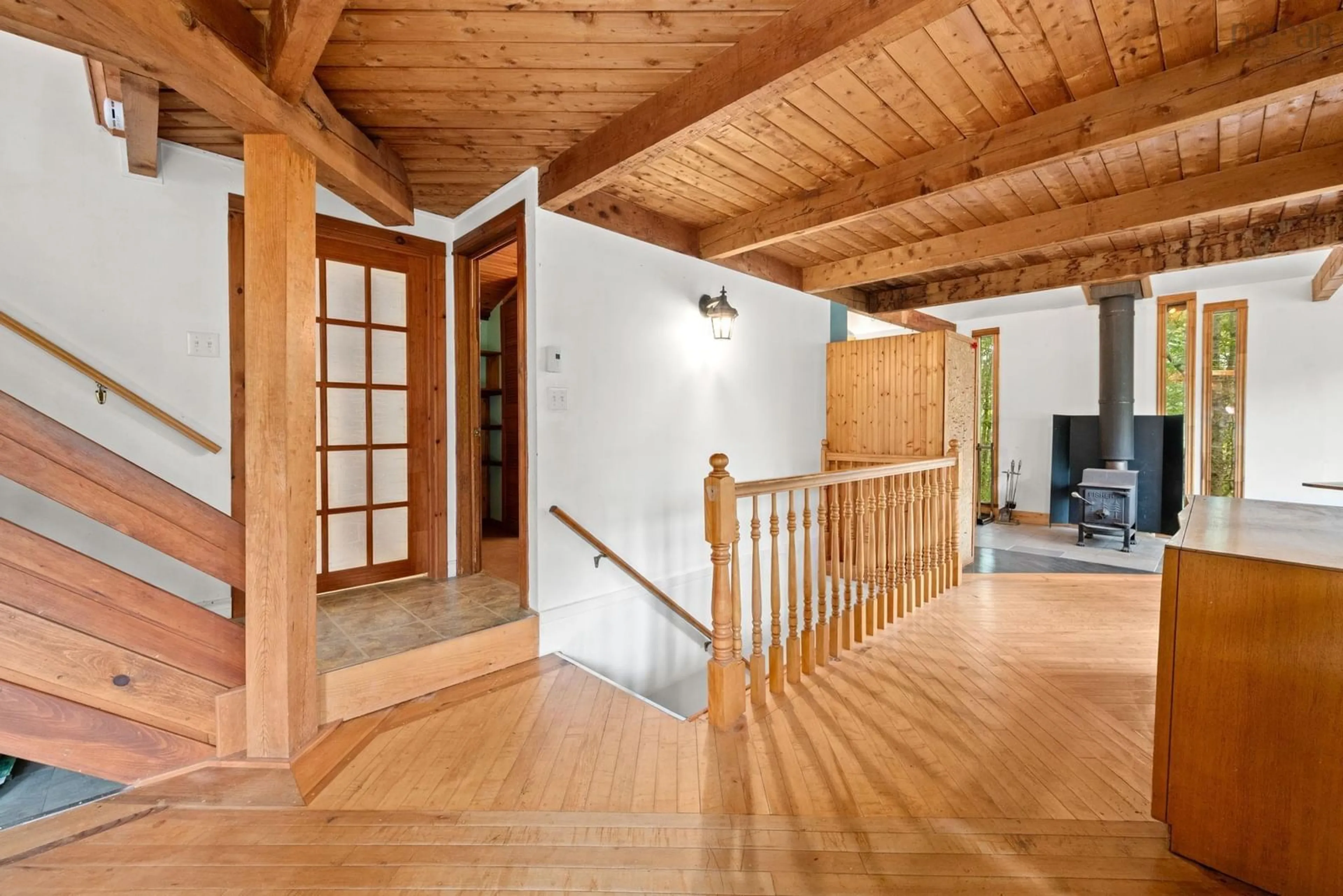 Indoor foyer for 99 Tannery Rd, Petite Rivière Nova Scotia B4V 5X4