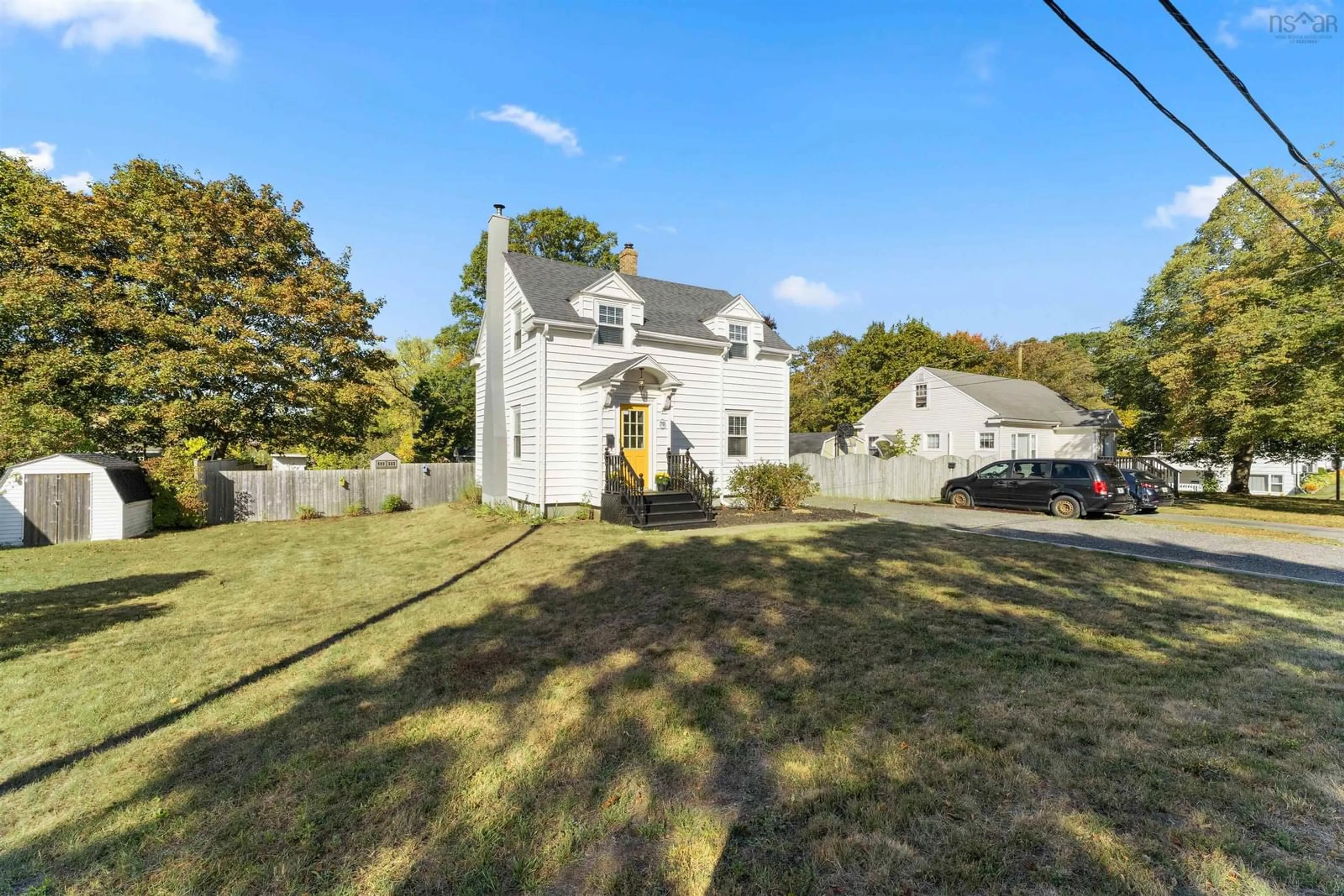 A pic from outside/outdoor area/front of a property/back of a property/a pic from drone, street for 70 Oakdene Ave, Kentville Nova Scotia B4N 2B9