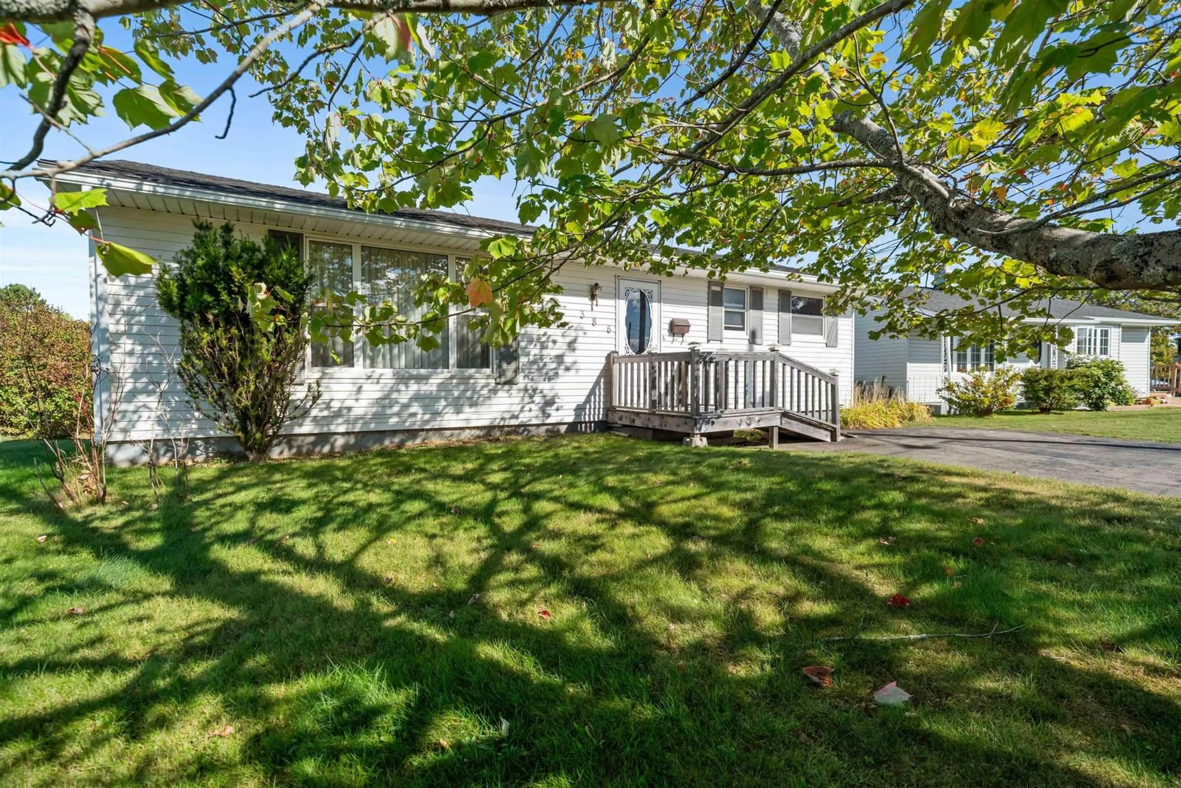 A pic from outside/outdoor area/front of a property/back of a property/a pic from drone, street for 386 Welsford St, Pictou Nova Scotia B0K 1H0