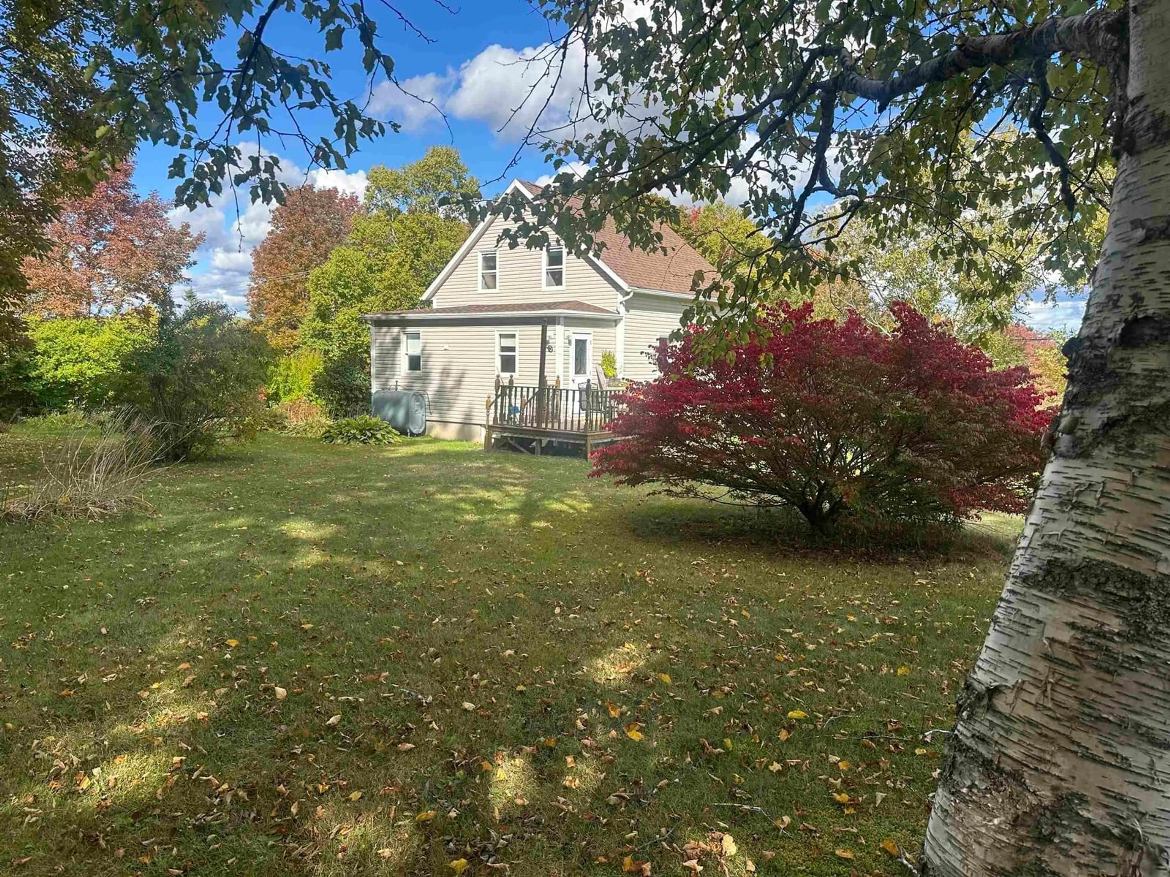 A pic from outside/outdoor area/front of a property/back of a property/a pic from drone, street for 339 Murray St, Mulgrave Nova Scotia B0E 2G0
