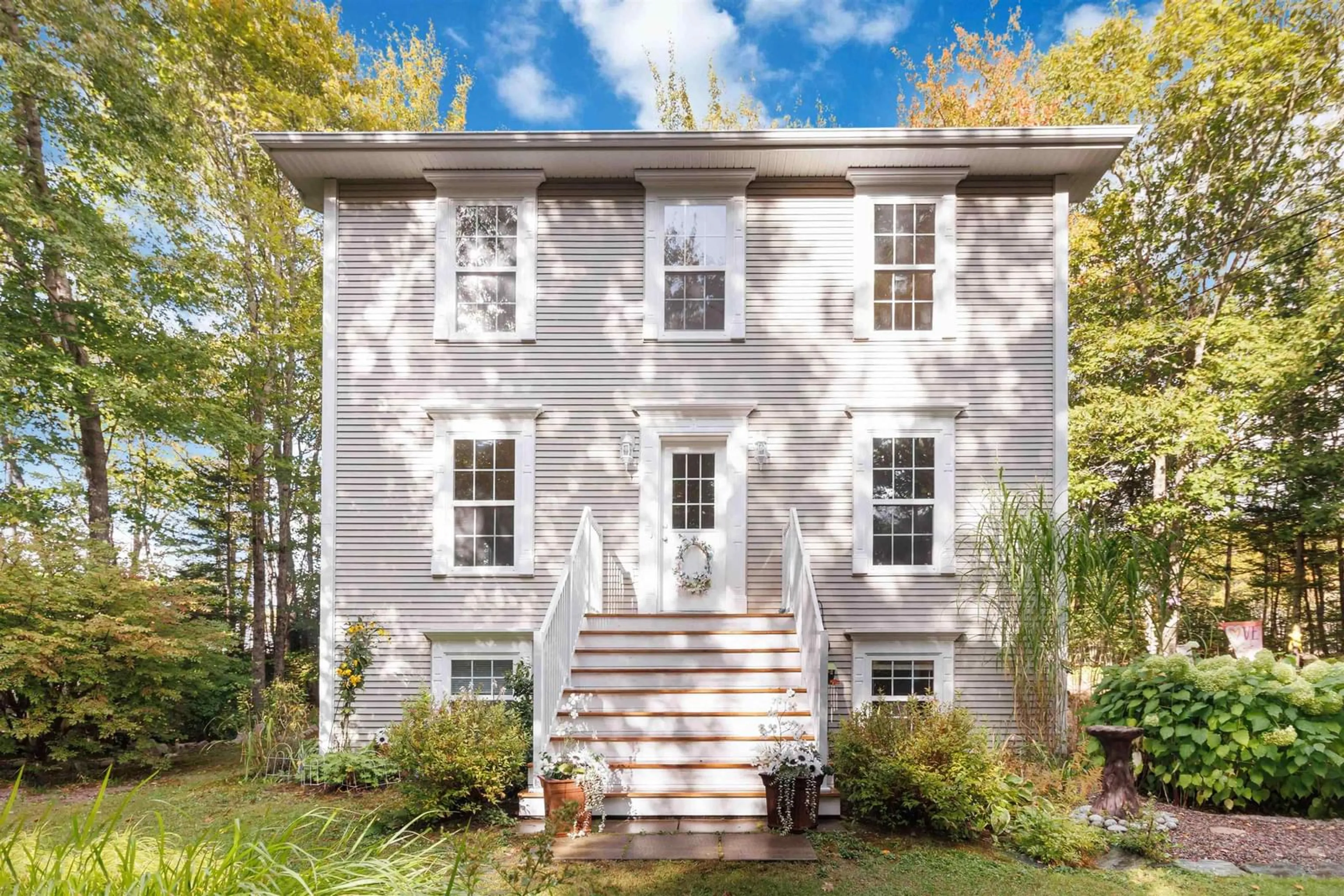 Home with vinyl exterior material, building for 48 Rustic Ridge, Upper Tantallon Nova Scotia B3Z 1L3