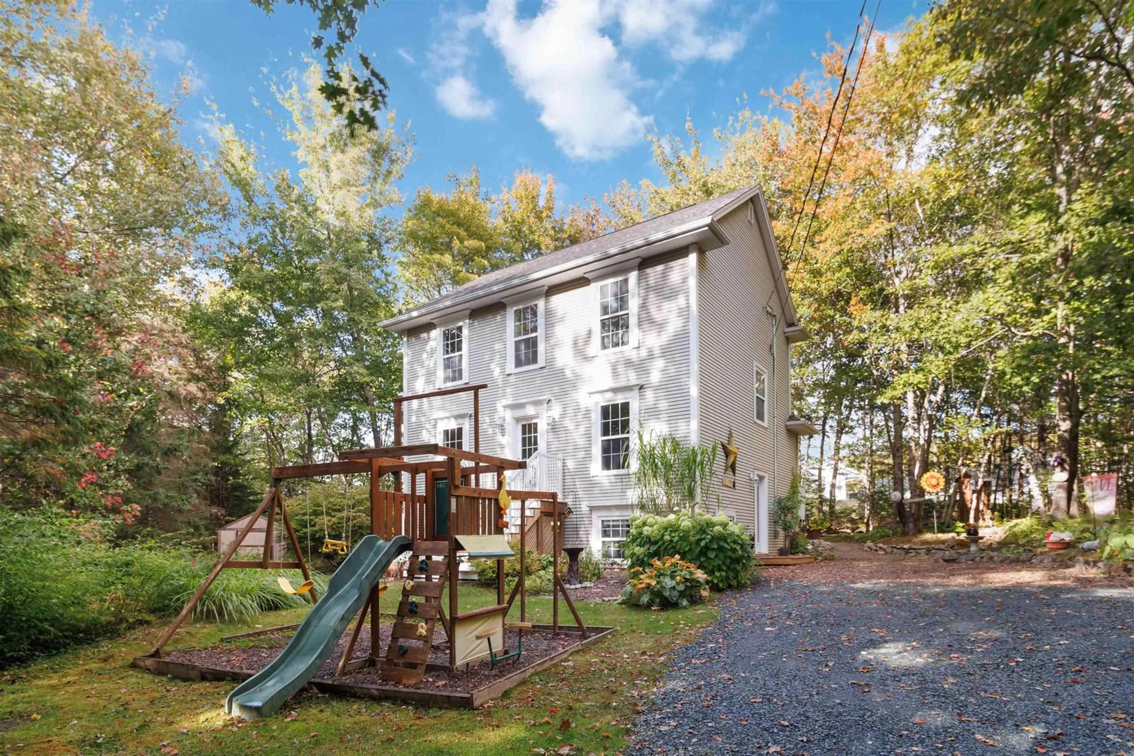 Patio, street for 48 Rustic Ridge, Upper Tantallon Nova Scotia B3Z 1L3