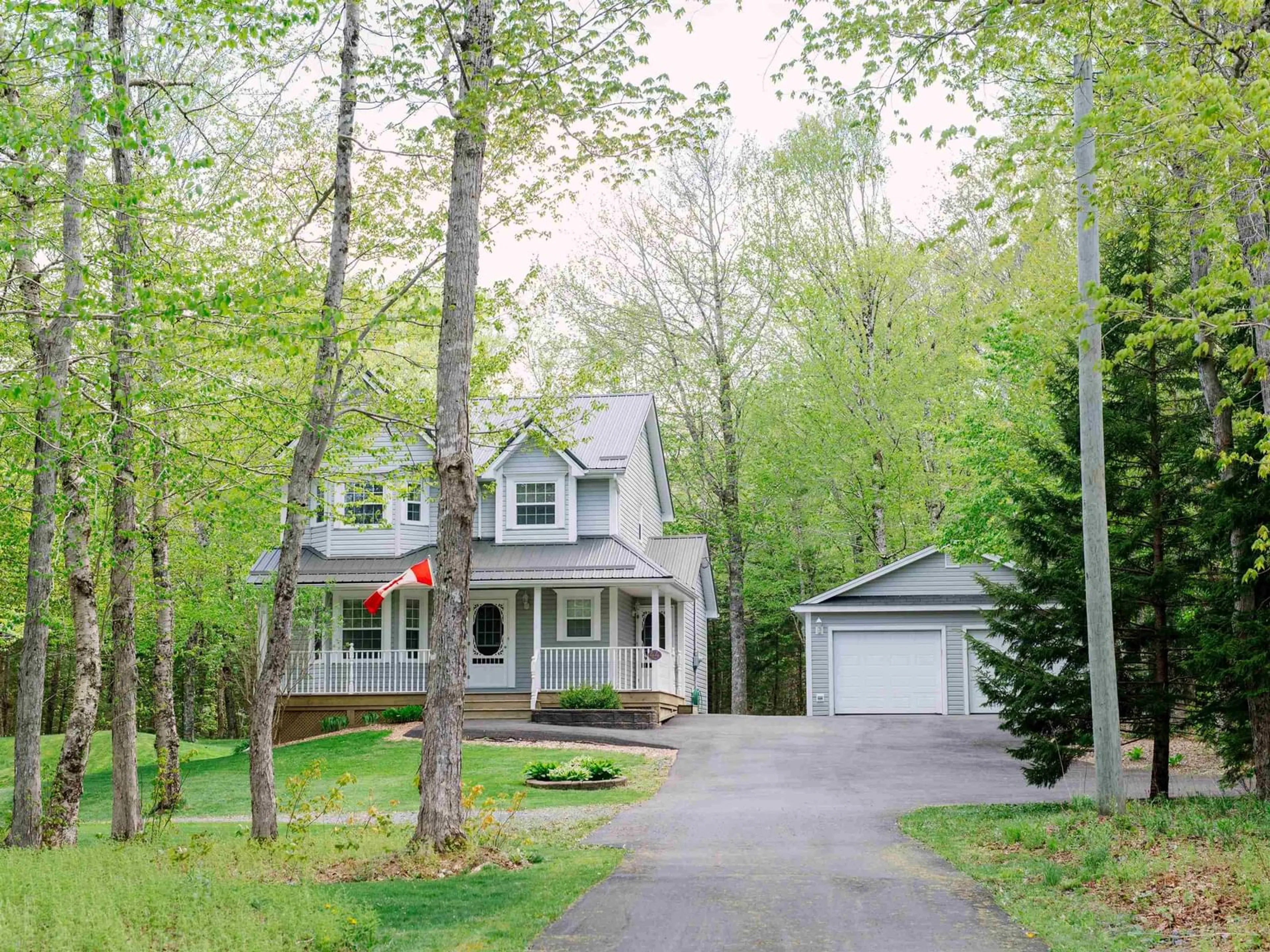 Home with vinyl exterior material, street for 44 Tattenham Cres, Hammonds Plains Nova Scotia B4B 1V2