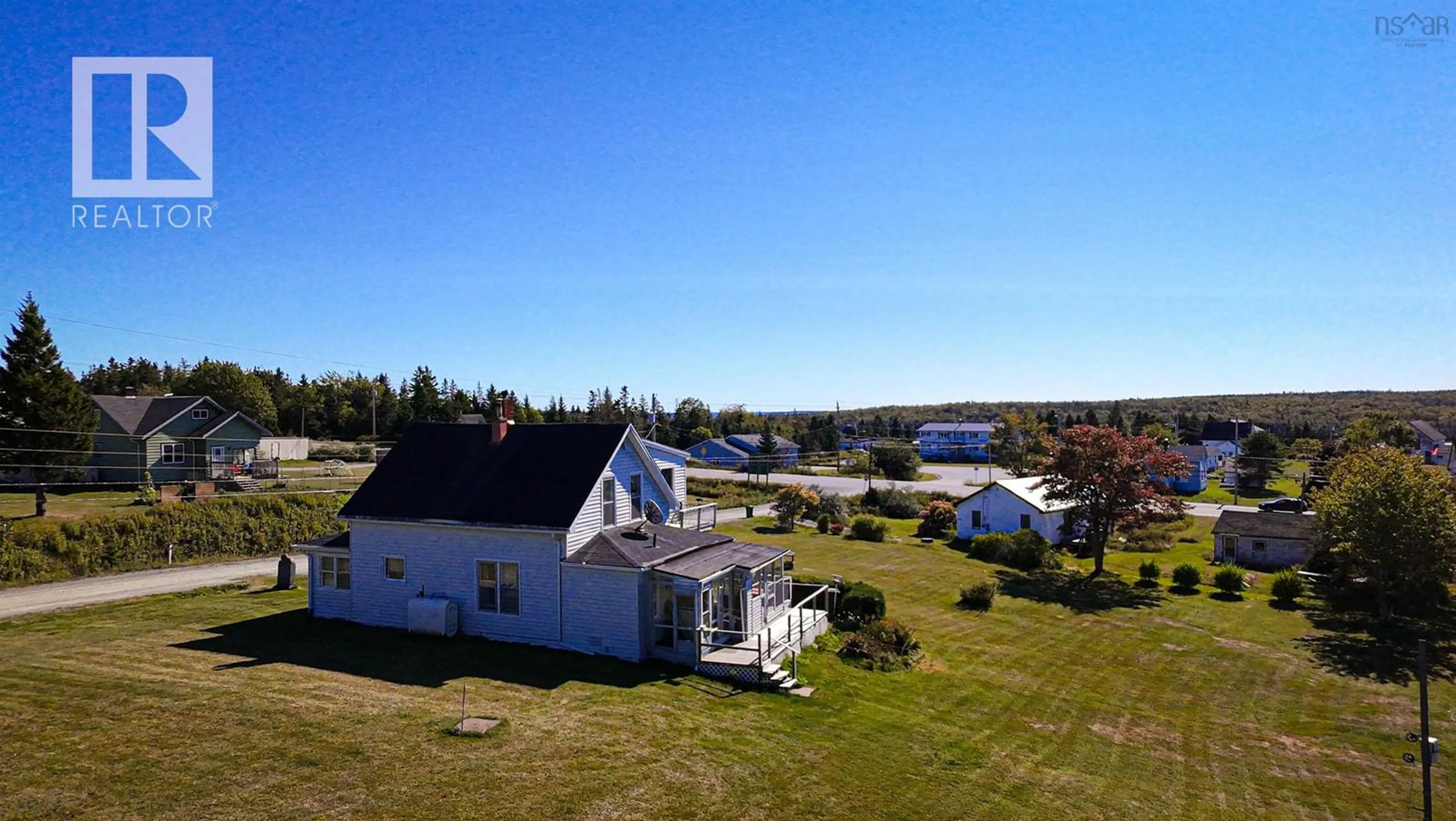 A pic from outside/outdoor area/front of a property/back of a property/a pic from drone, unknown for 11 Harbourview Dr, Watt Section Nova Scotia B0J 3B0