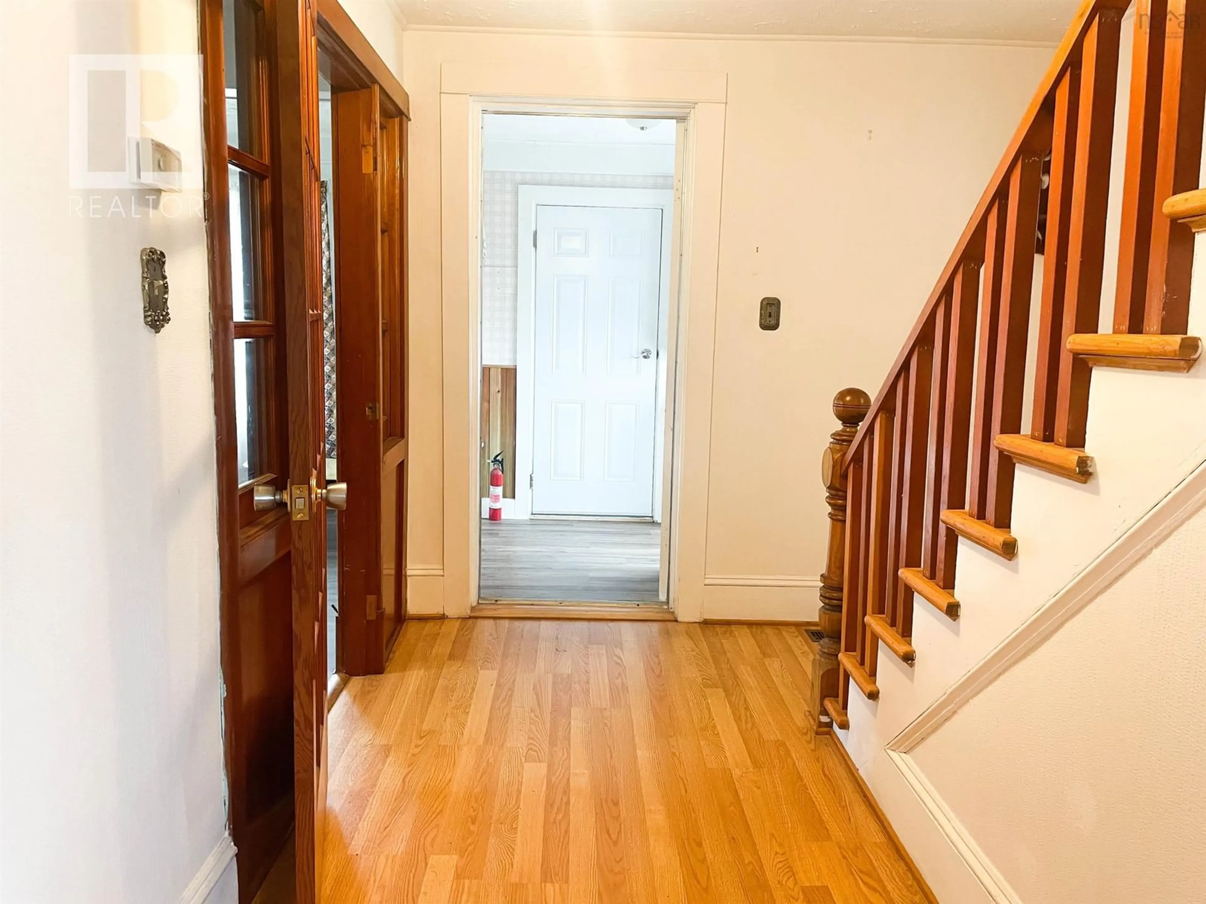 Indoor foyer for 11 Harbourview Dr, Watt Section Nova Scotia B0J 3B0
