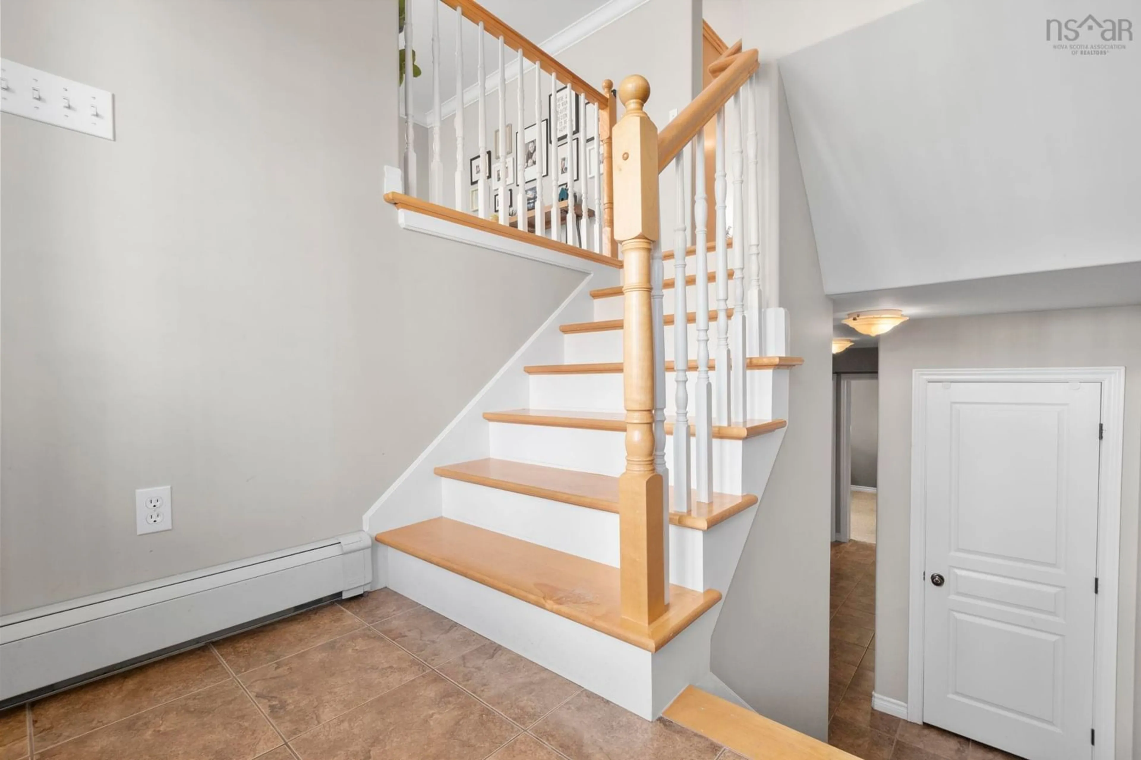 Stairs for 56 Fleetview Dr, Halifax Nova Scotia B3M 4W2