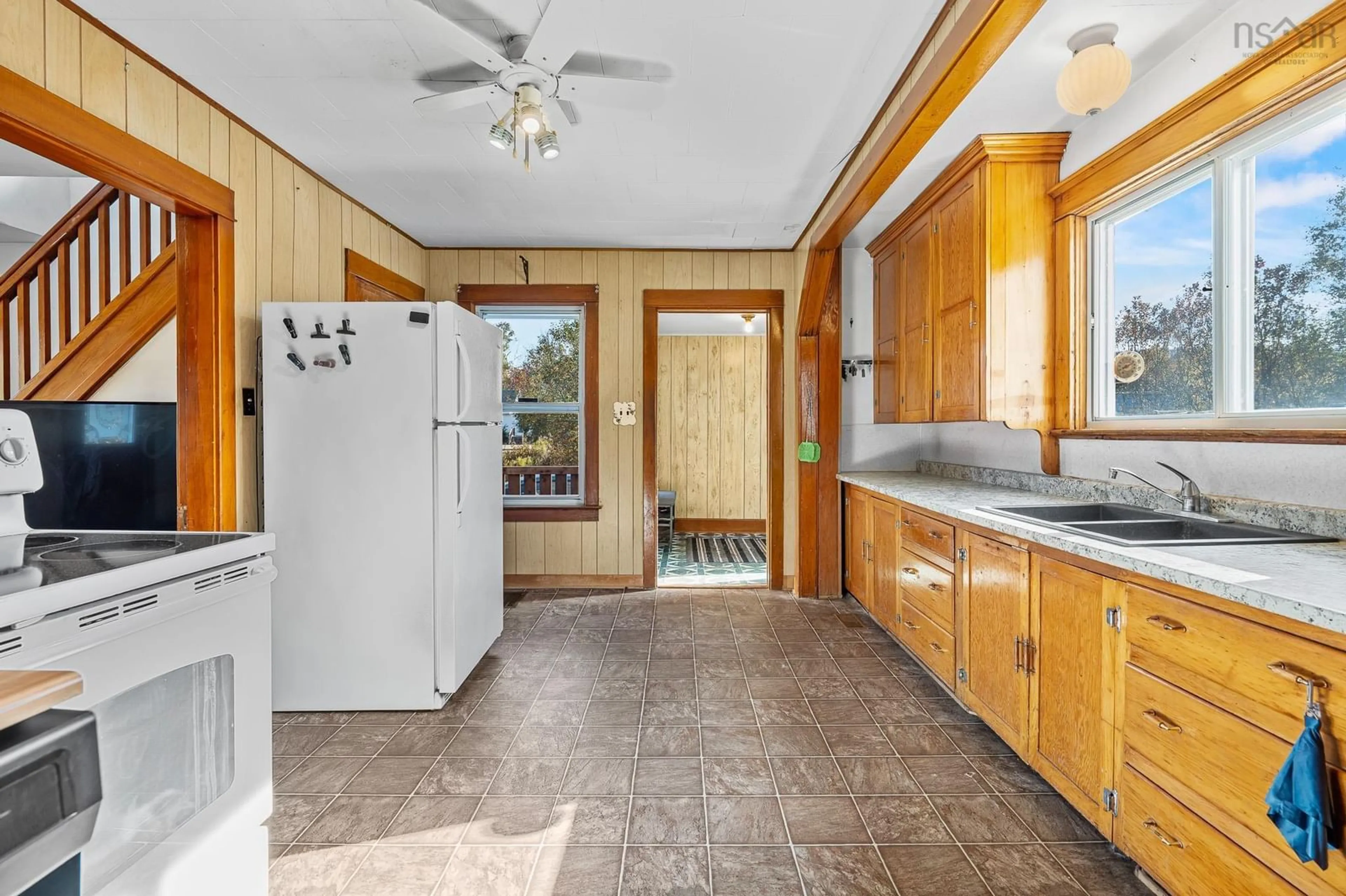 Standard kitchen, ceramic/tile floor for 362 Orchard St, South Berwick Nova Scotia B0P 1E0