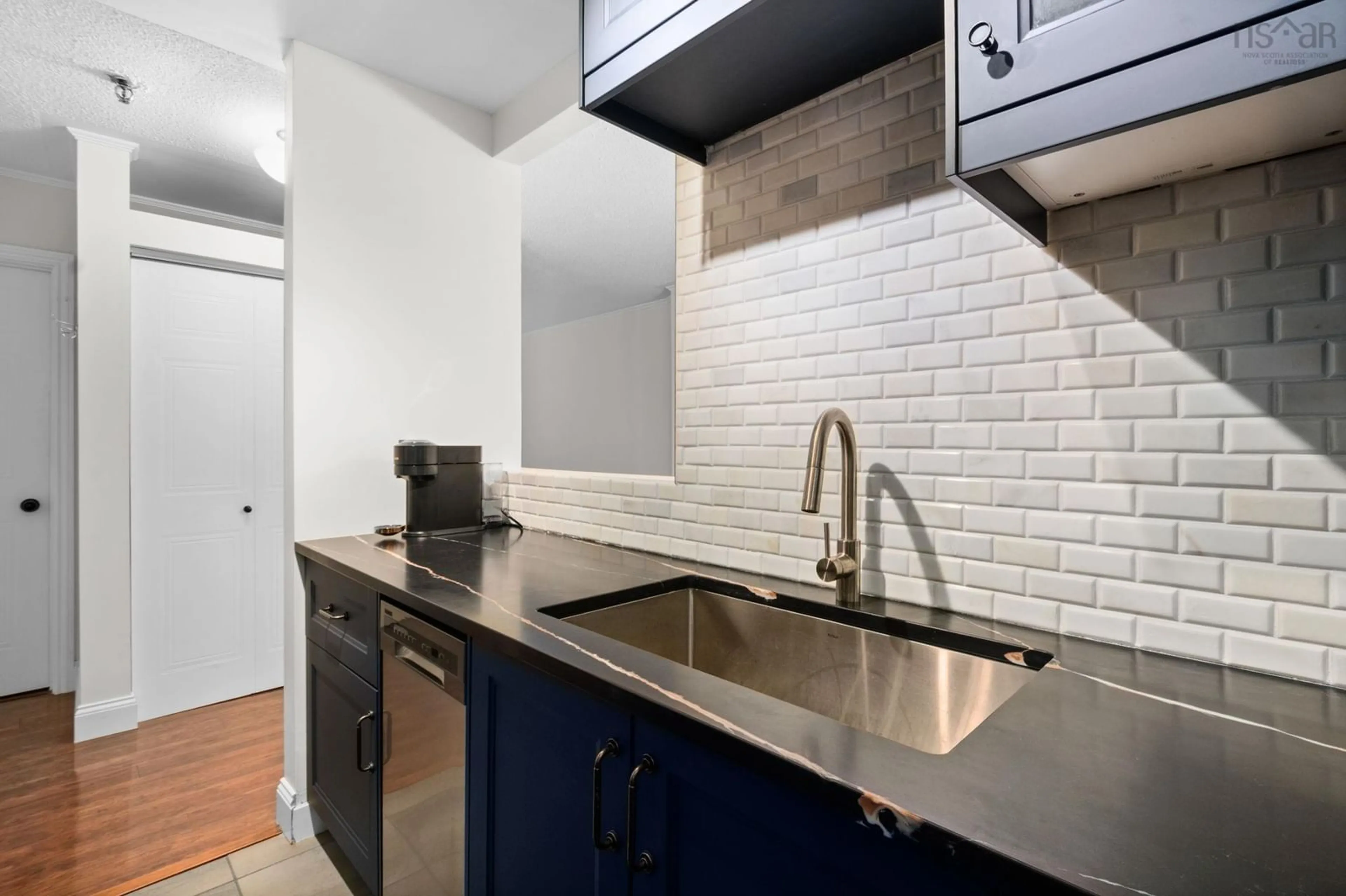 Standard kitchen, ceramic/tile floor for 15 Langbrae Dr #404, Clayton Park Nova Scotia B3M 3W5