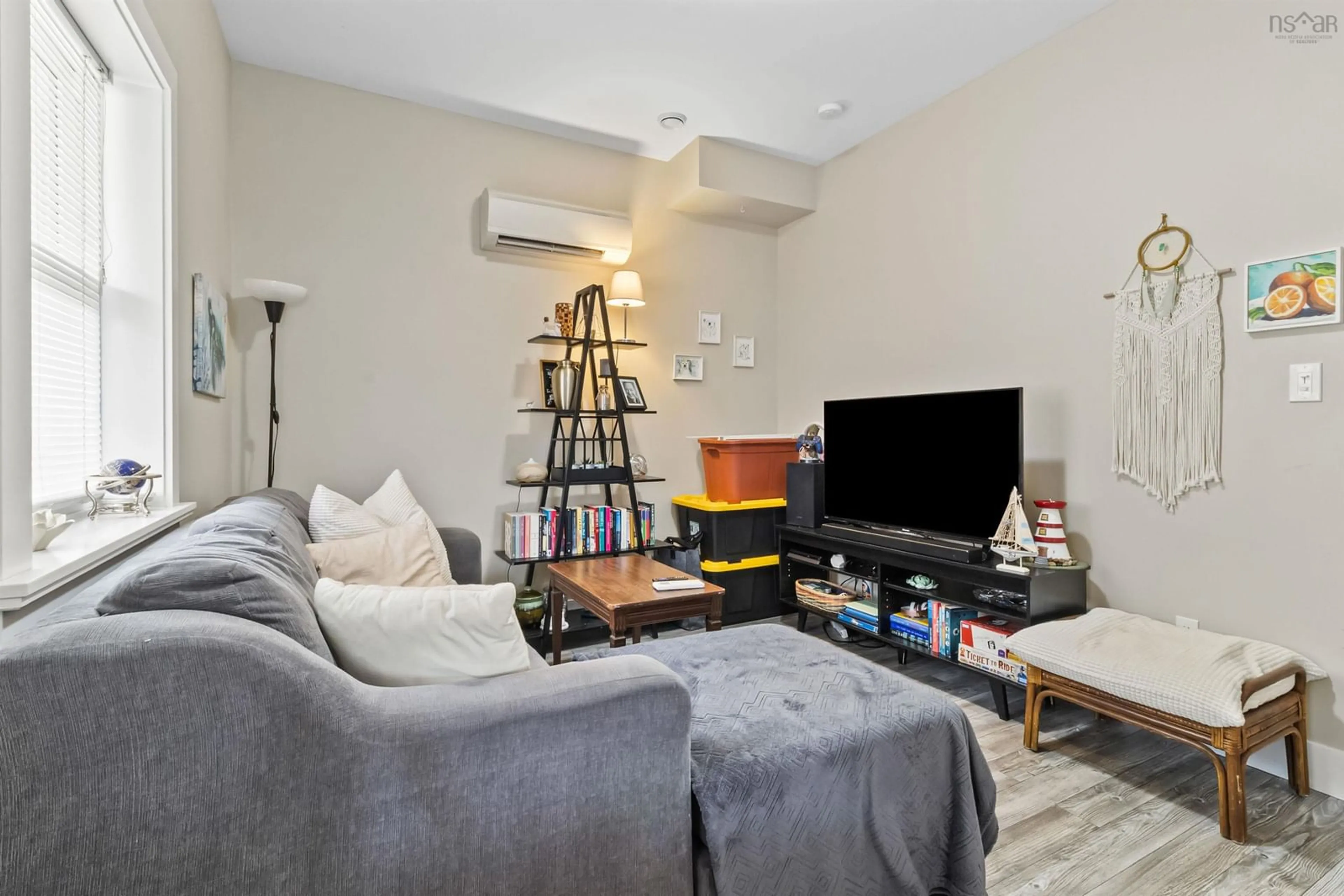 Living room with furniture, unknown for 17 Chadwick St, Dartmouth Nova Scotia B2Y 2M2