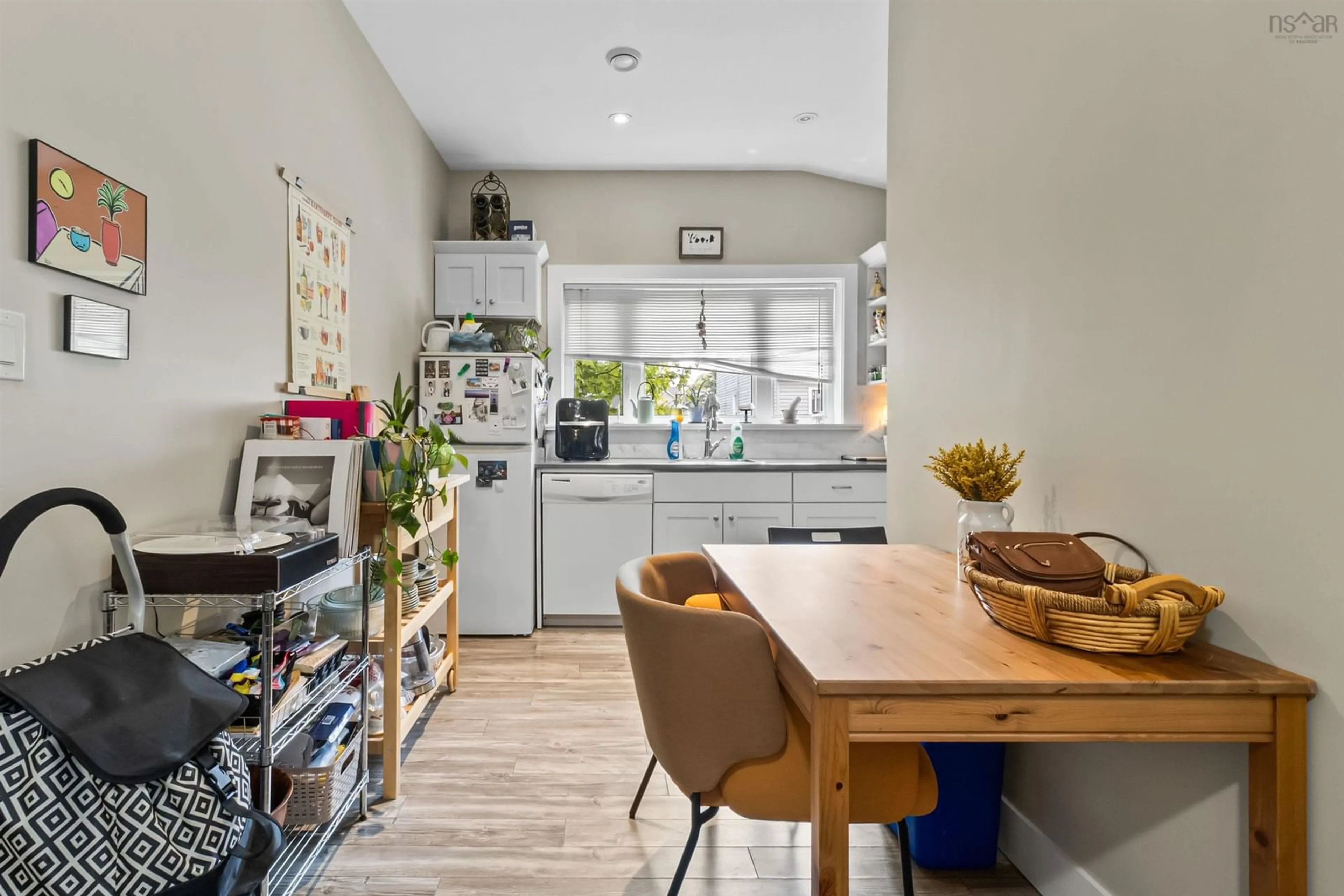 Open concept kitchen, unknown for 17 Chadwick St, Dartmouth Nova Scotia B2Y 2M2