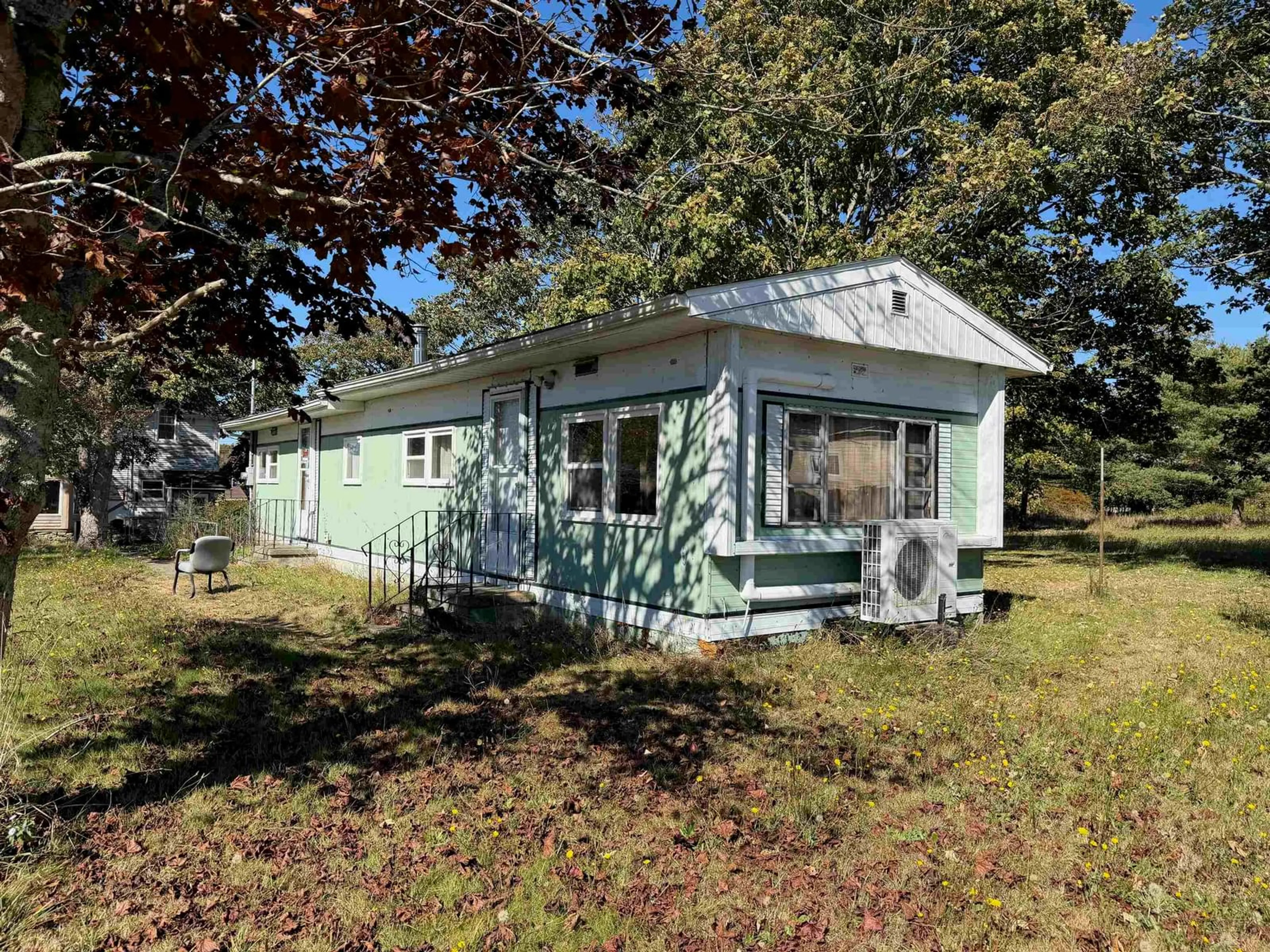 Home with vinyl exterior material, street for 2552 1 Hwy, Darlings Lake Nova Scotia B5A 5A8