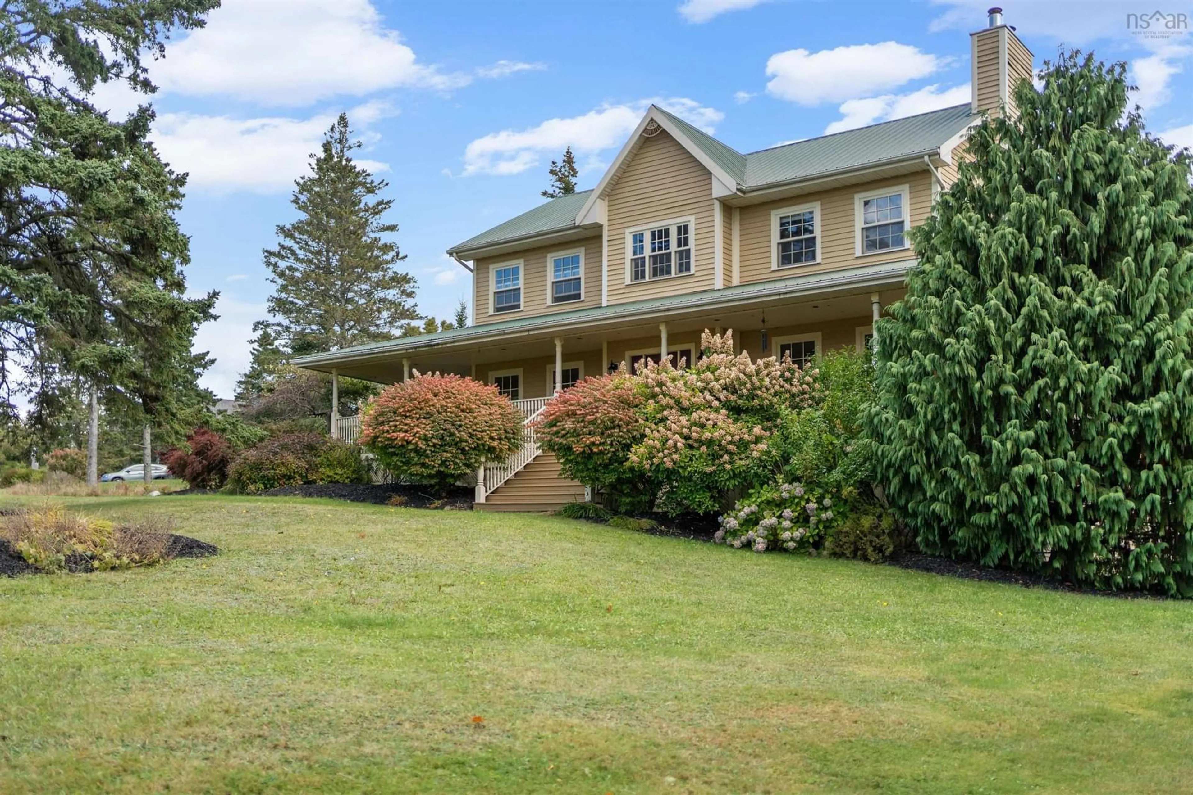 A pic from outside/outdoor area/front of a property/back of a property/a pic from drone, unknown for 19 Foxberry Hill, Glen Haven Nova Scotia B3Z 2V7