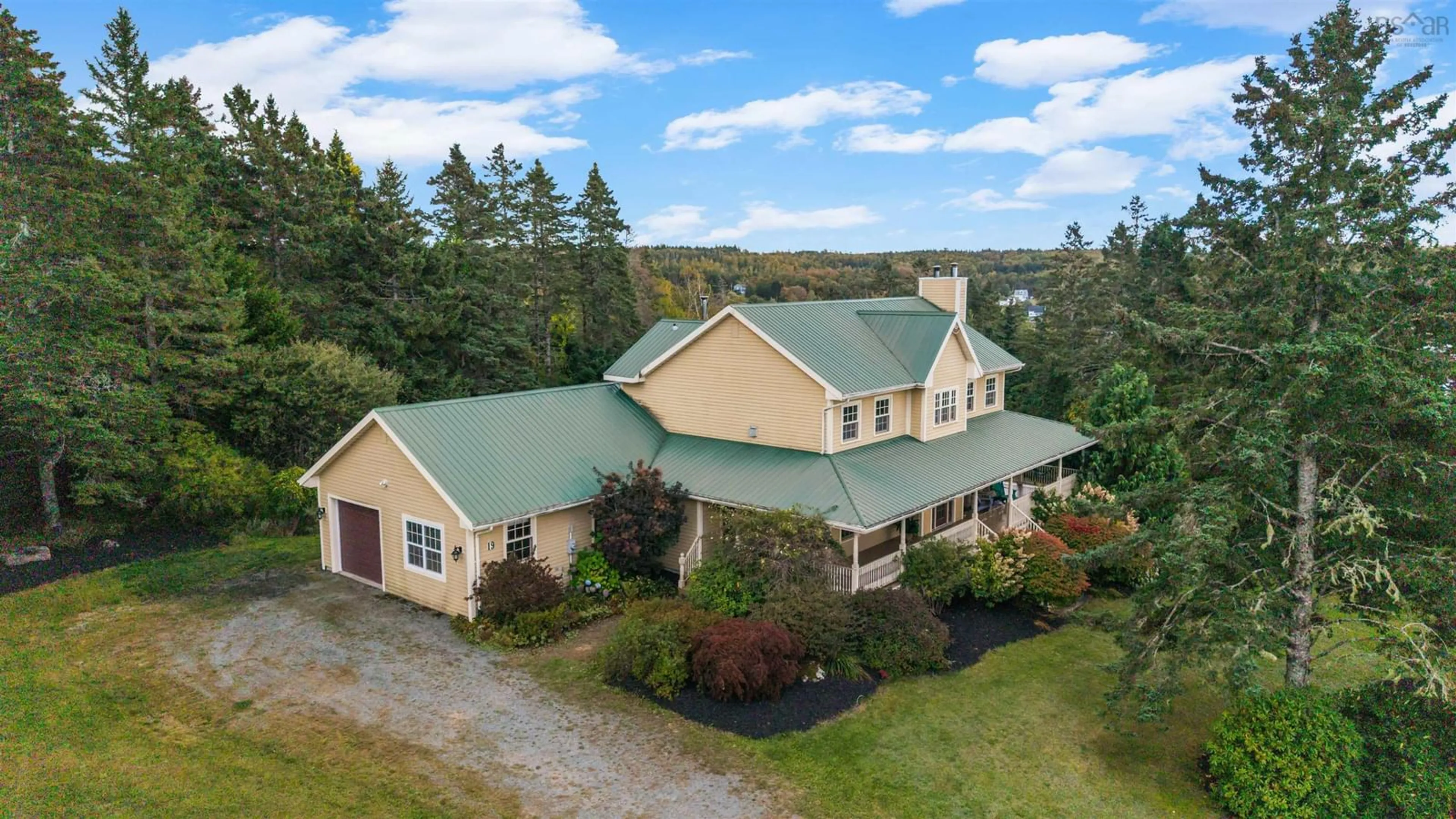 A pic from outside/outdoor area/front of a property/back of a property/a pic from drone, unknown for 19 Foxberry Hill, Glen Haven Nova Scotia B3Z 2V7