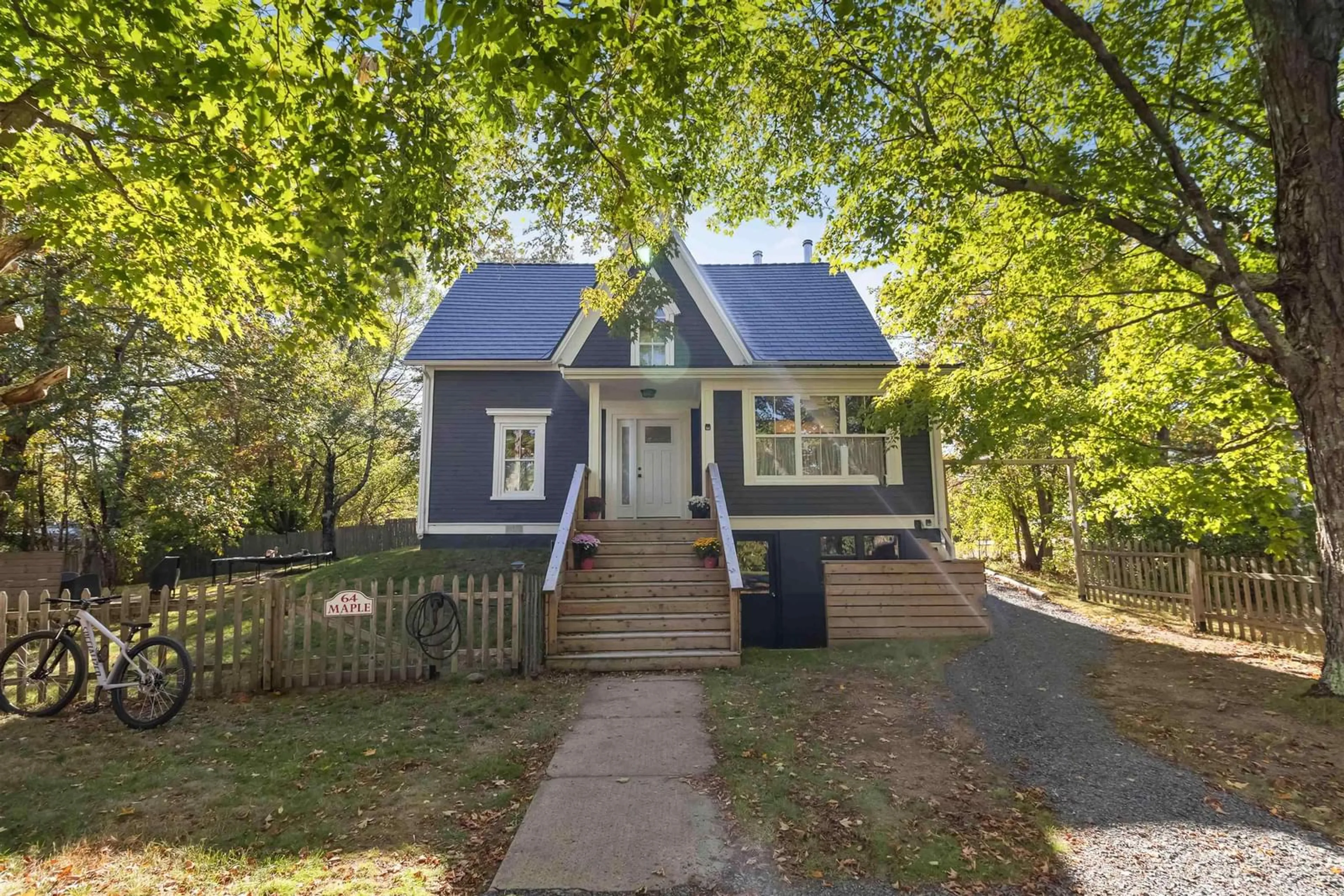 Home with vinyl exterior material, street for 64 Maple St, Mahone Bay Nova Scotia B0J 2E0