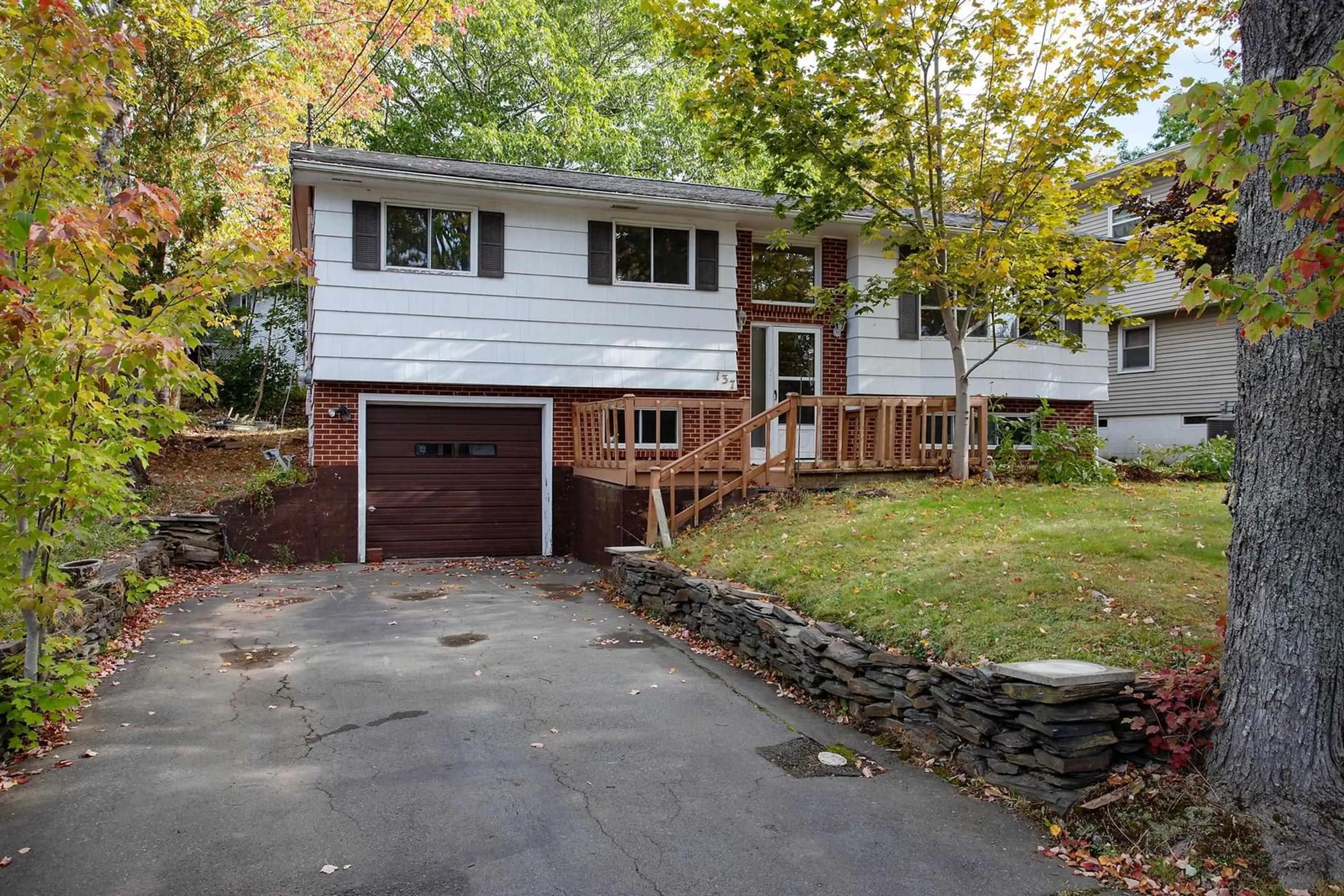 Home with vinyl exterior material, street for 137 Prince St, Lower Sackville Nova Scotia B4C 1L4