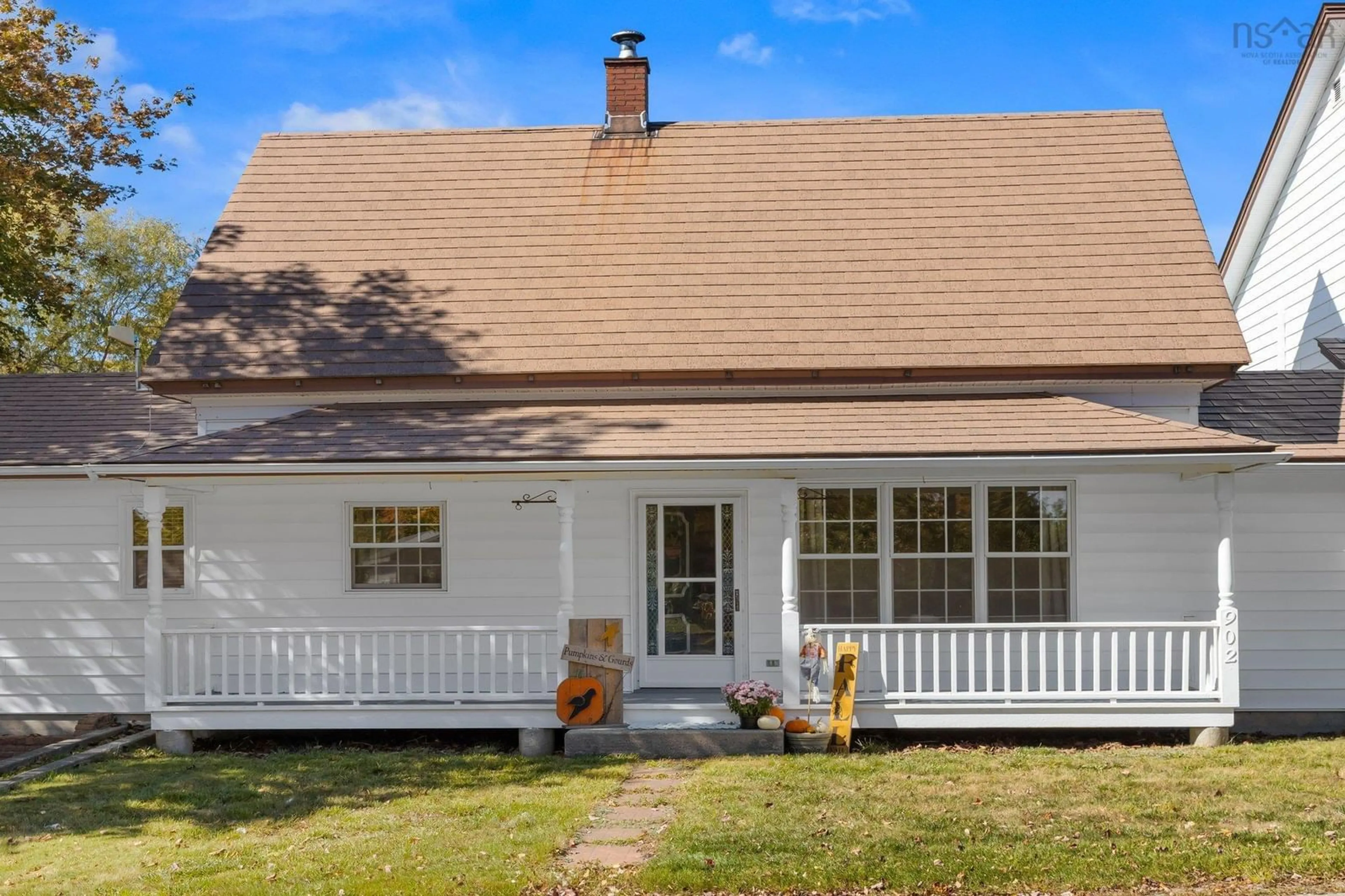 Home with vinyl exterior material, street for 902 Highway 3, Birchtown Nova Scotia B0T 1W0