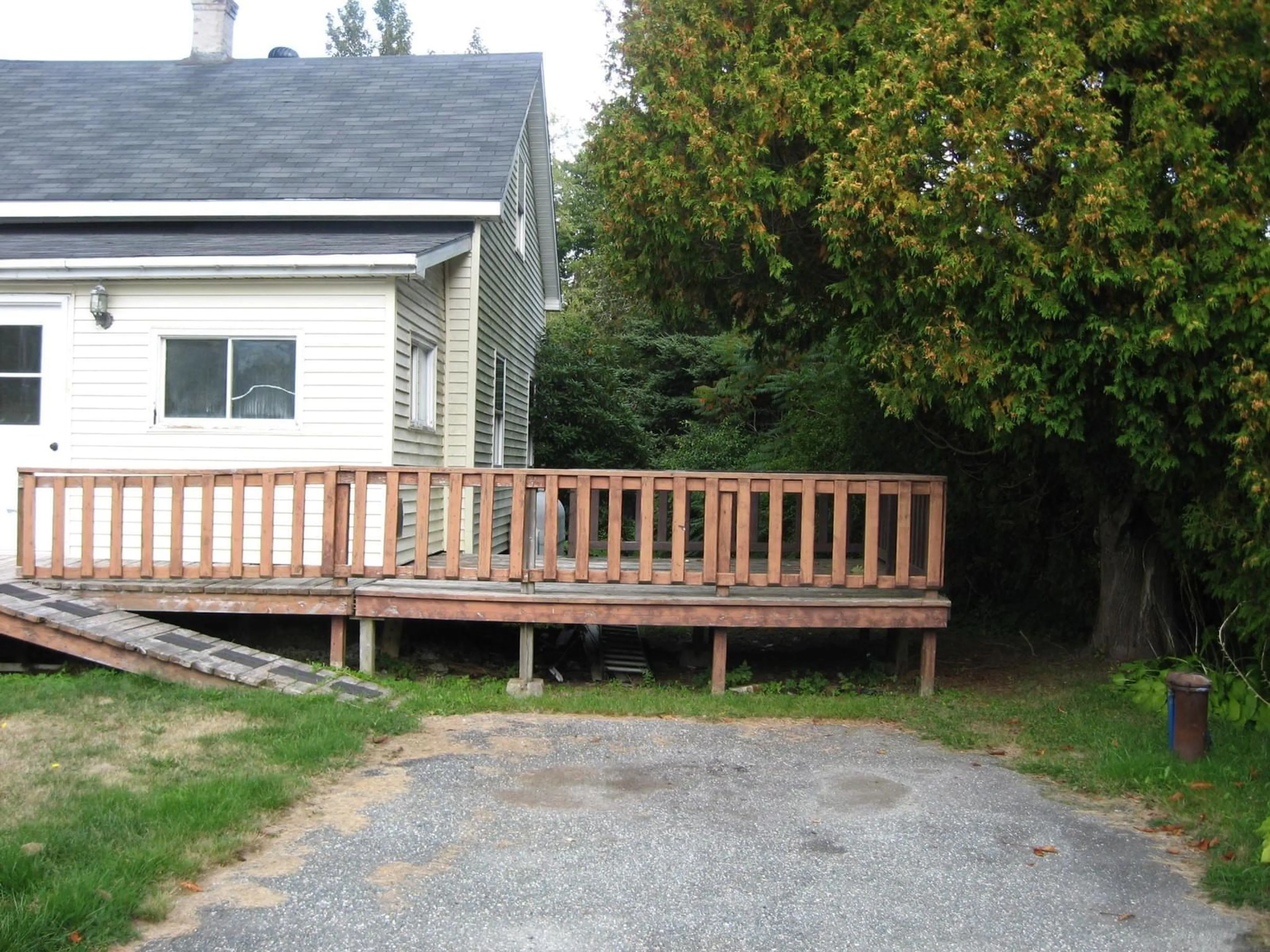 Patio, street for 315 Shore Rd, Mersey Point Nova Scotia B0T 1K0