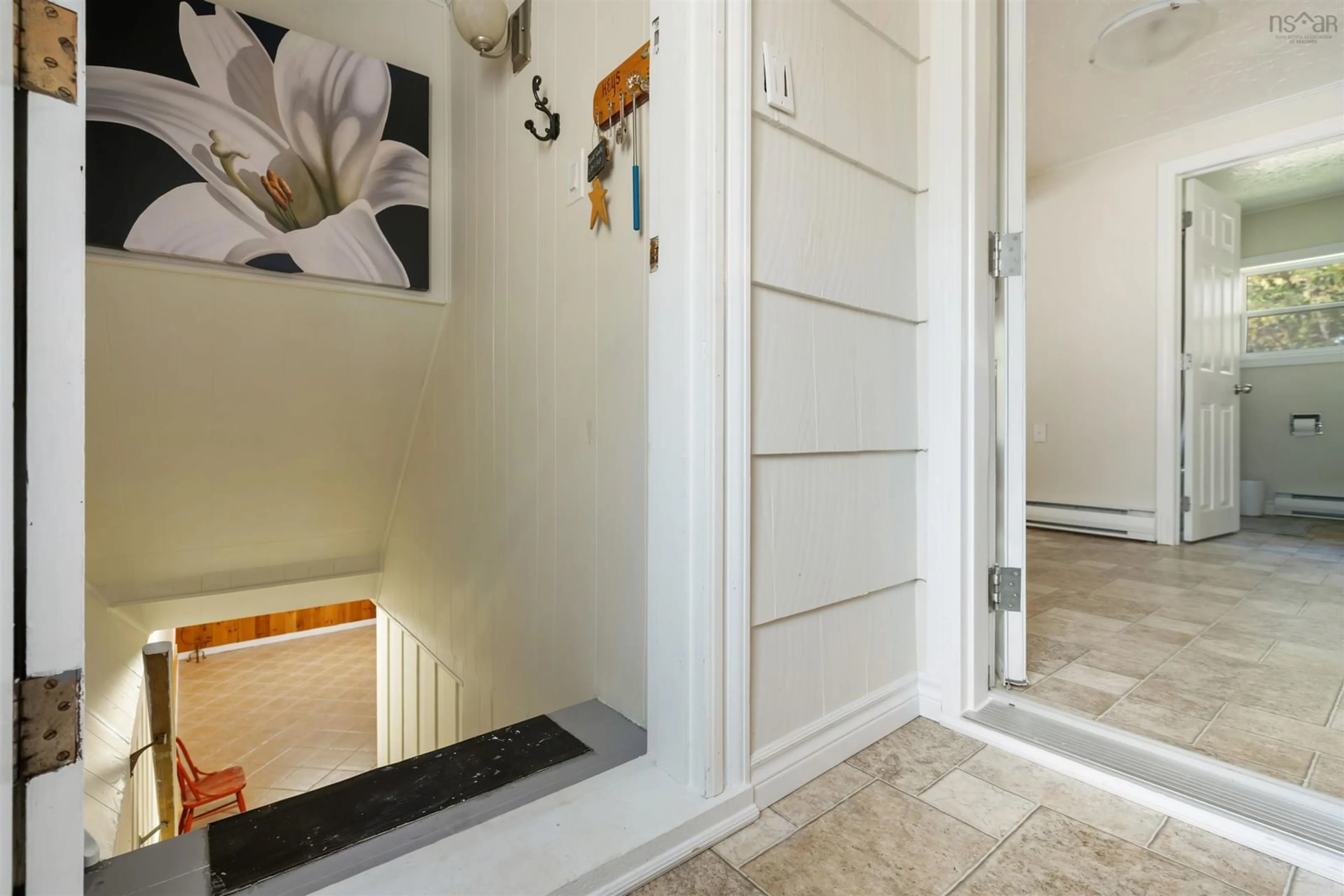 Indoor entryway for 34 Palmer Lake Dr, Windsor Forks Nova Scotia B0N 2T0