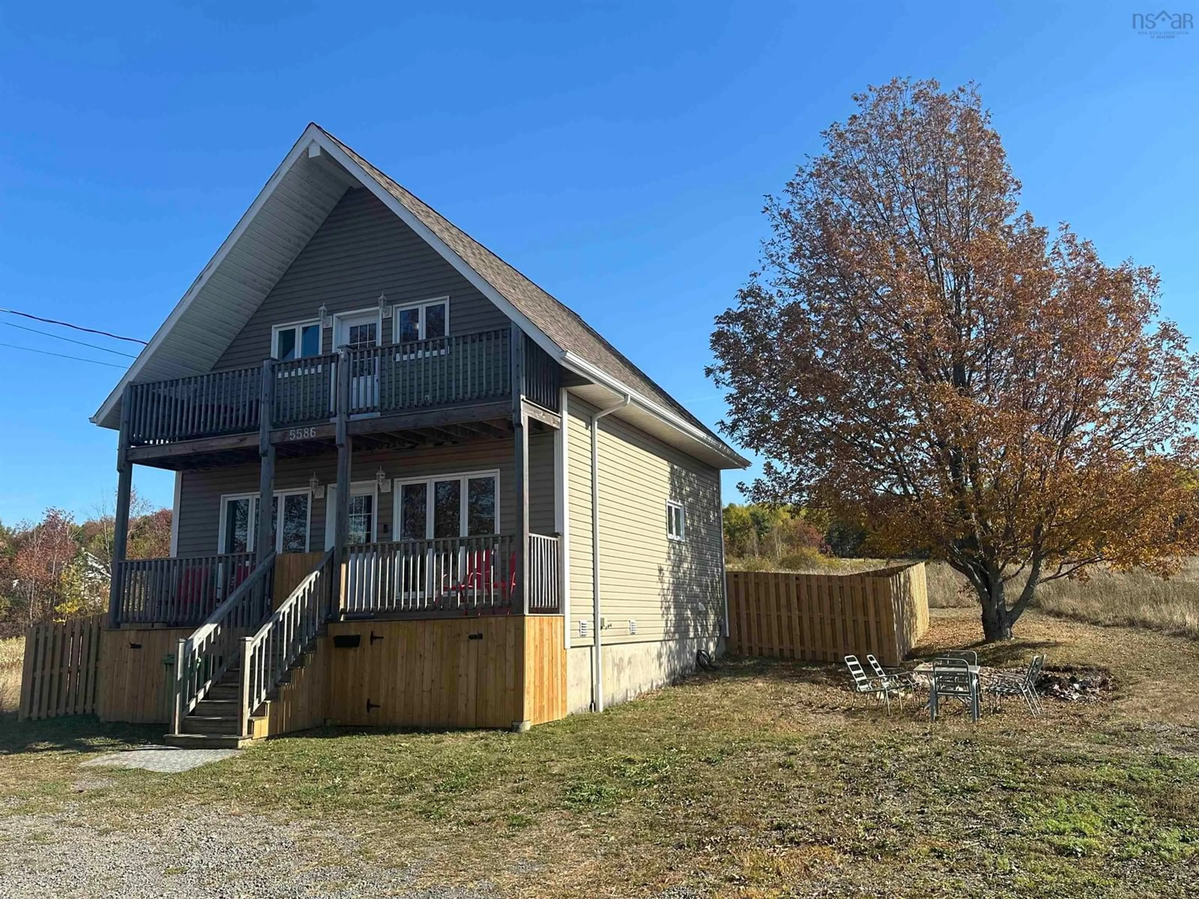 A pic from outside/outdoor area/front of a property/back of a property/a pic from drone, unknown for 5586 Prospect Road, New Minas Nova Scotia B4N 3K8