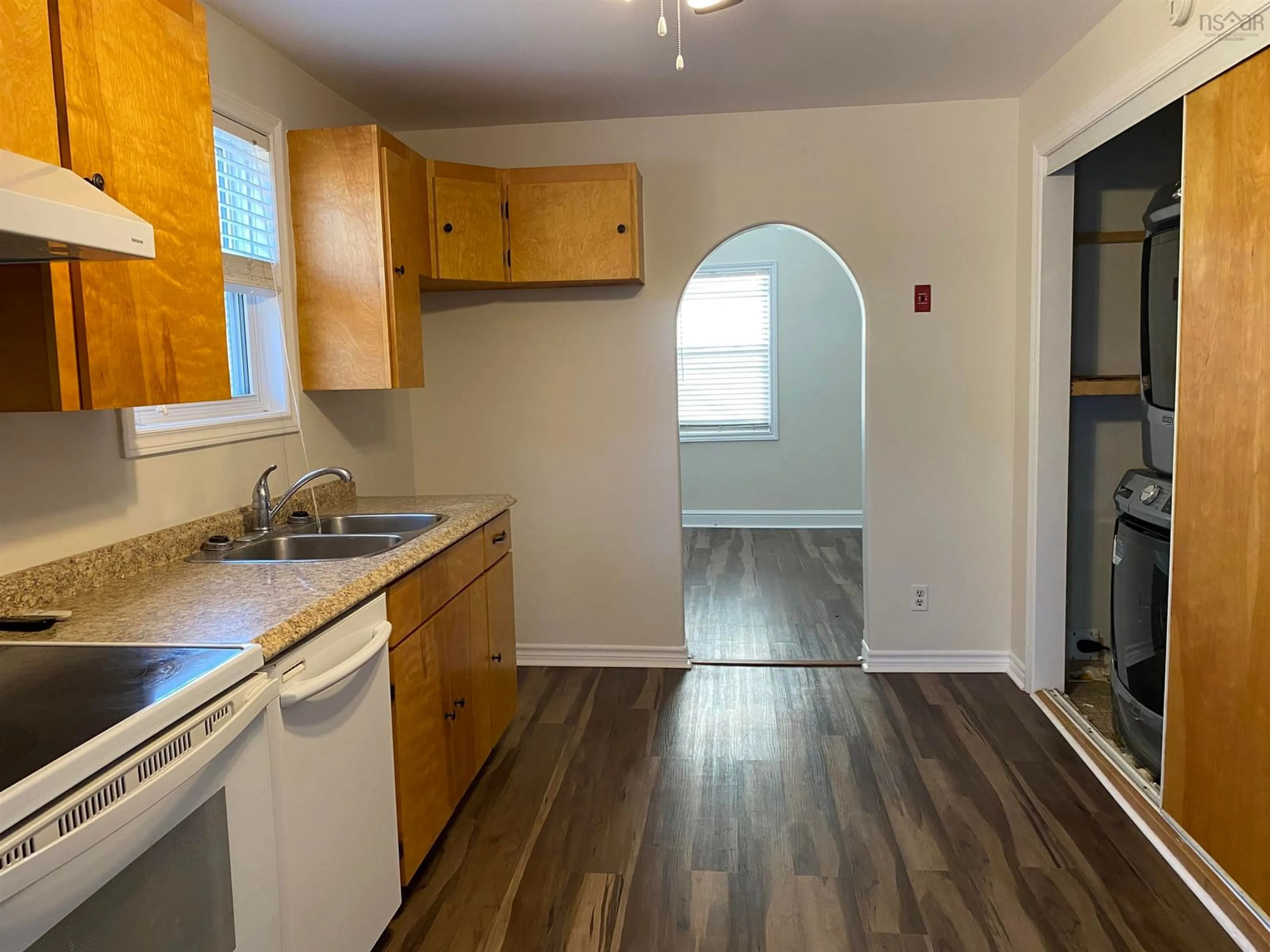 Standard kitchen, unknown for 1478 Victoria Rd, Whitney Pier Nova Scotia B1N 1M8