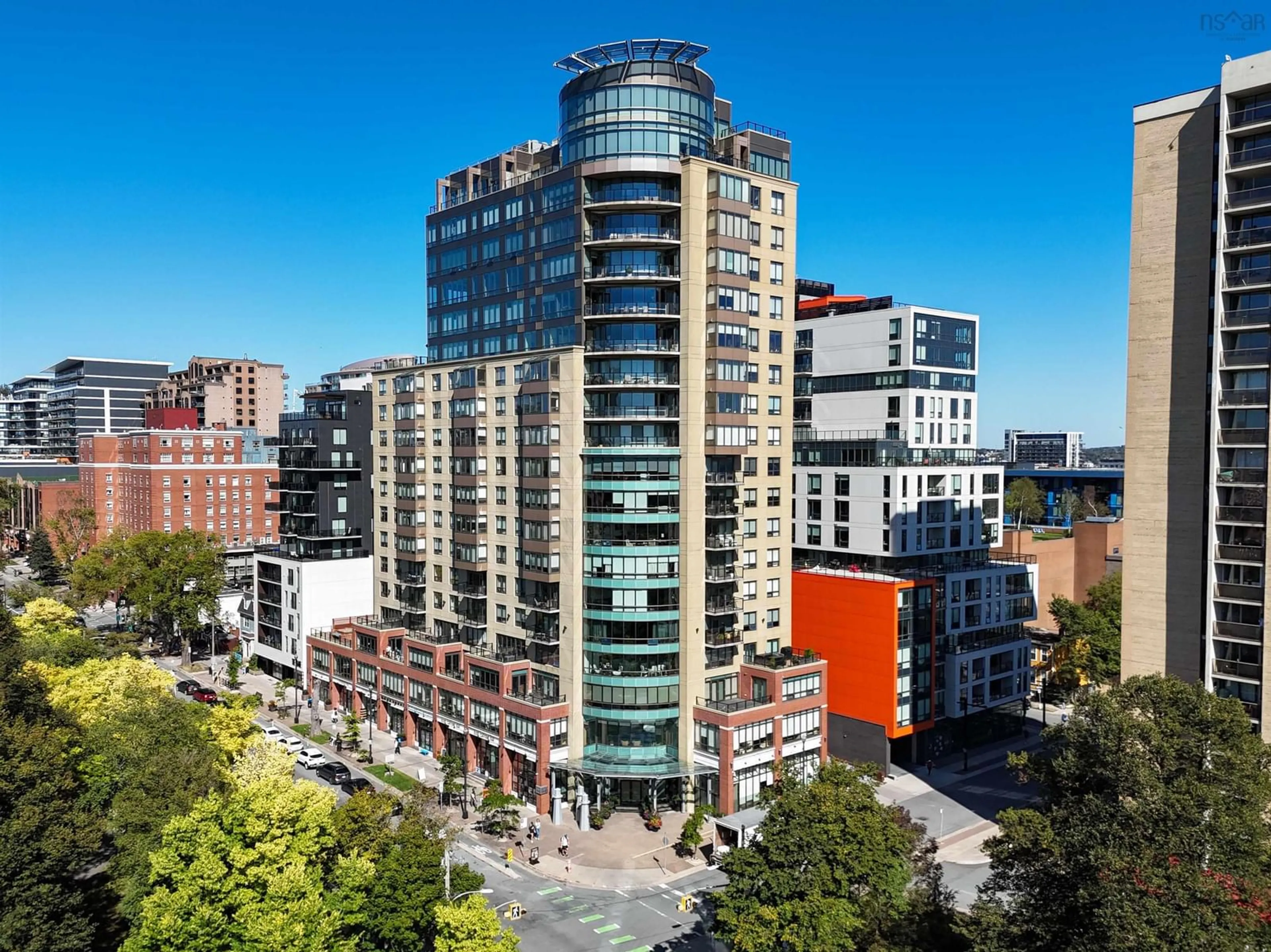 A pic from outside/outdoor area/front of a property/back of a property/a pic from drone, city buildings view from balcony for 705 1445 South Park St, Halifax Nova Scotia B3J 0B6