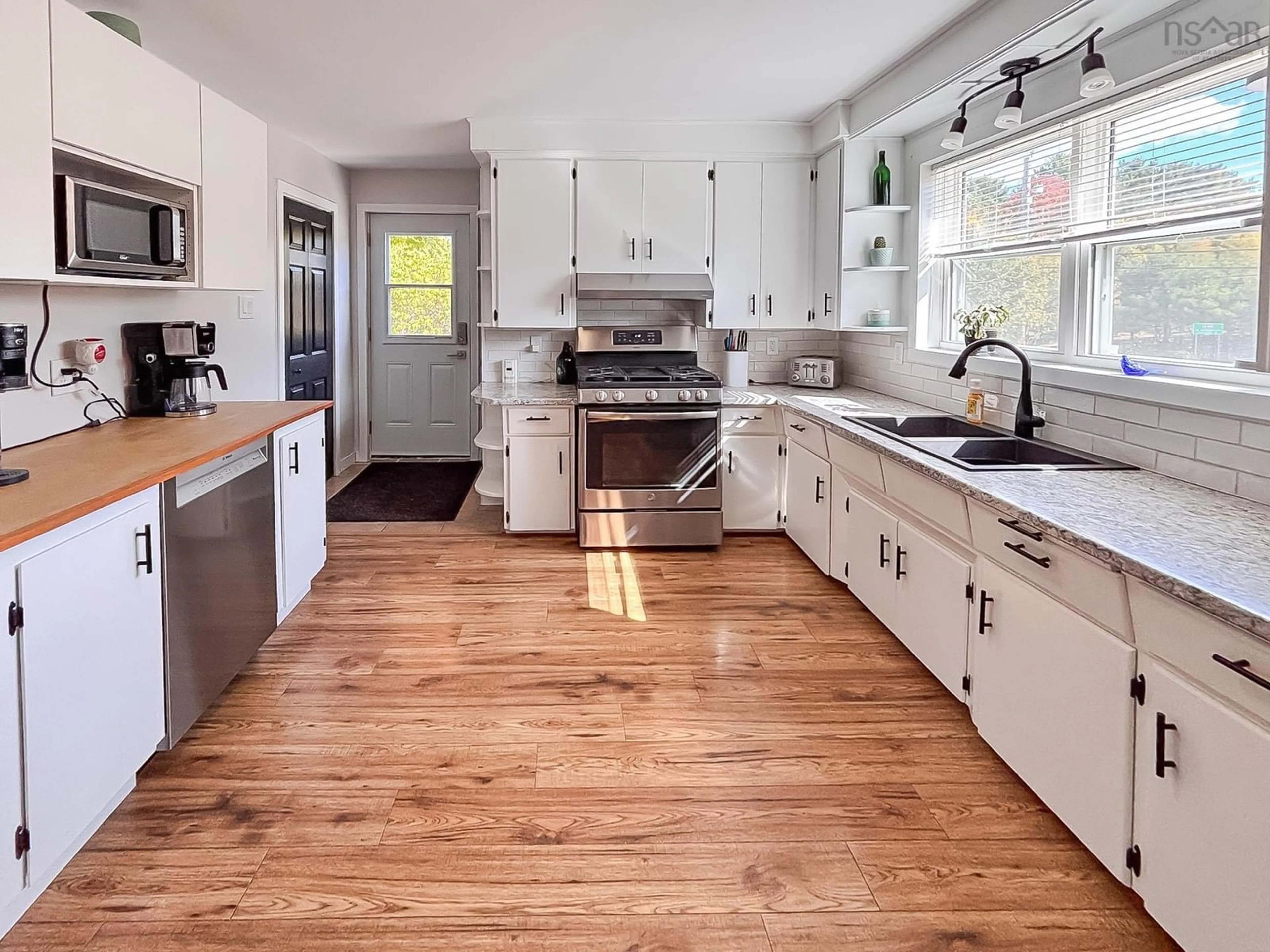 Open concept kitchen, unknown for 4 Henley Rd, Chelsea Nova Scotia B4V 7N3