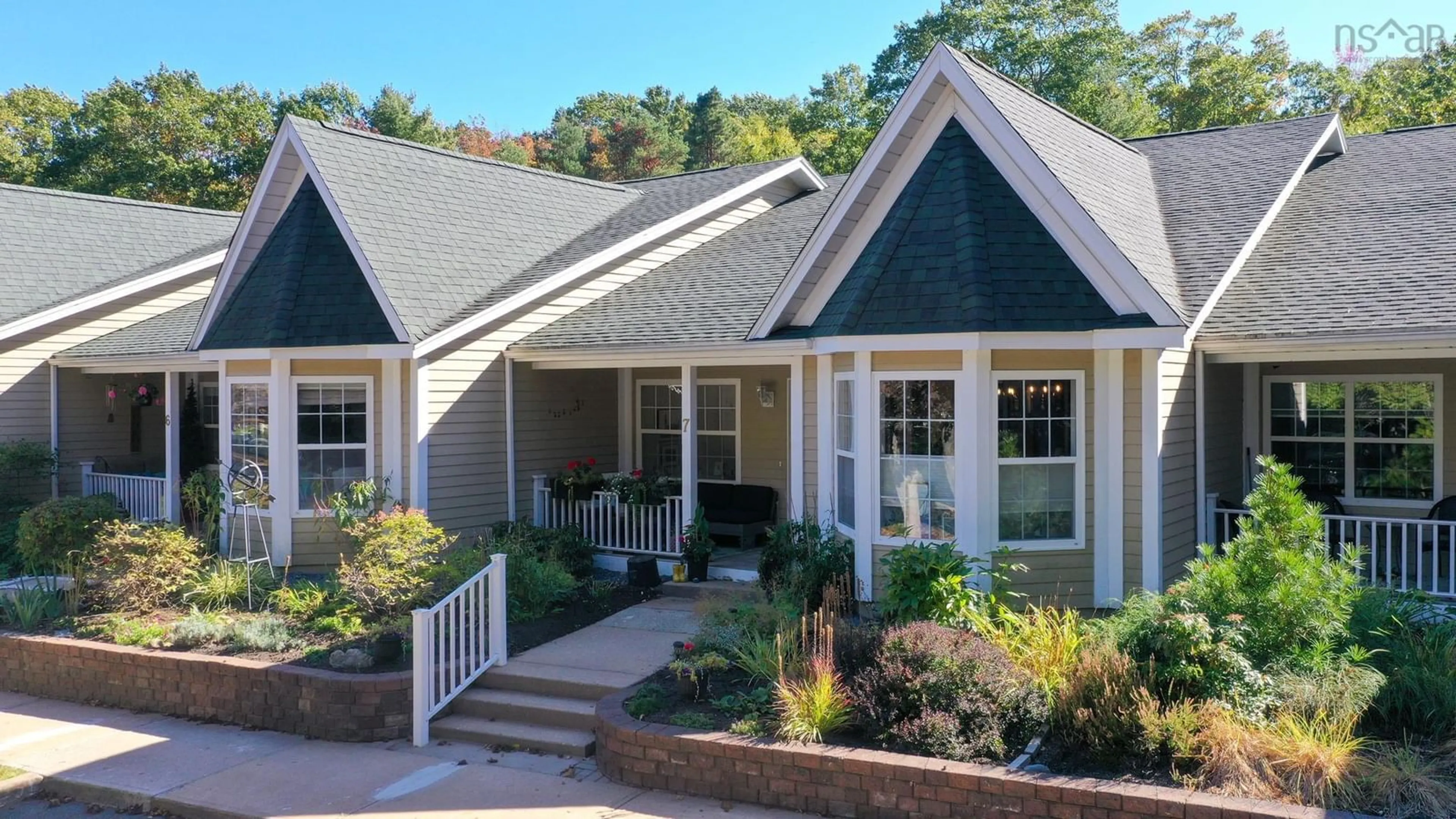 Home with vinyl exterior material, unknown for 36 Fauxburg Rd #7, Mahone Bay Nova Scotia B0J 2E0