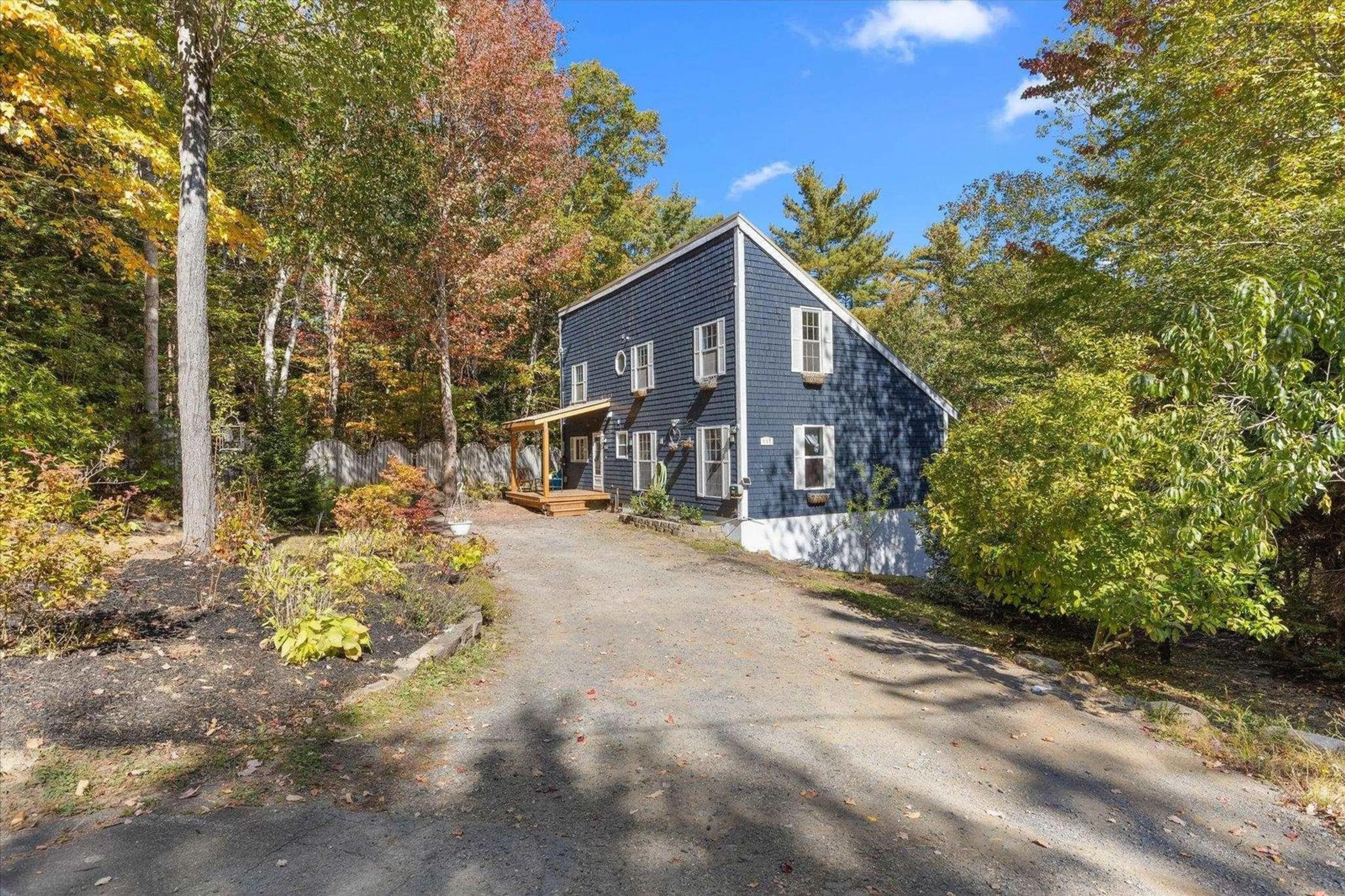 A pic from outside/outdoor area/front of a property/back of a property/a pic from drone, street for 115 Parkdale Ave, Bridgewater Nova Scotia B4V 1L8