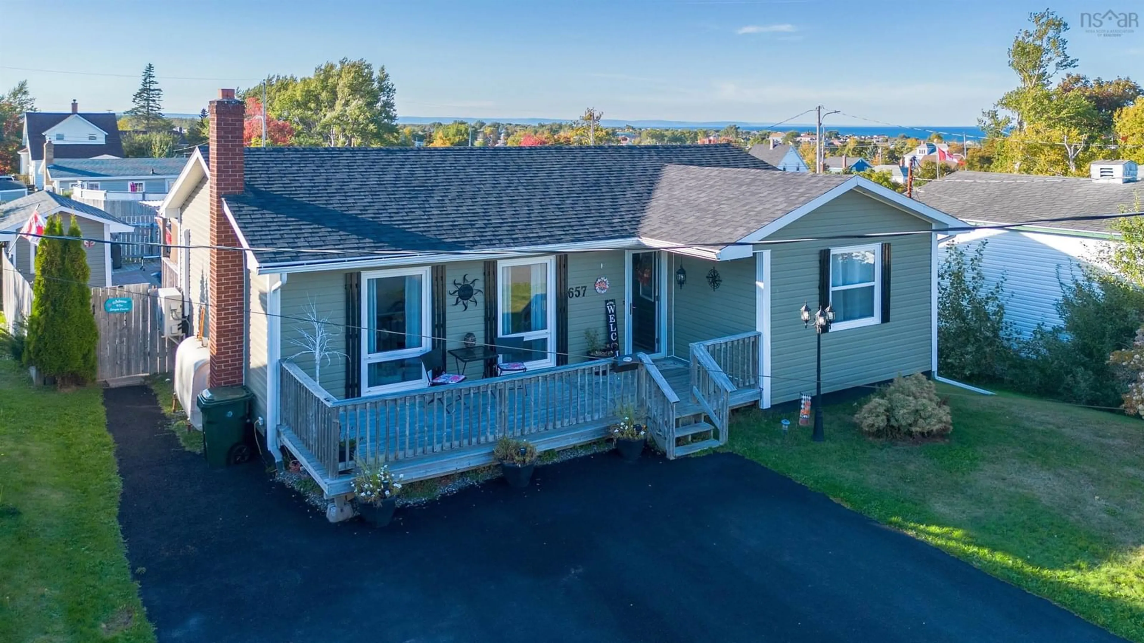 Home with vinyl exterior material, water/lake/river/ocean view for 657 George St, New Waterford Nova Scotia B1H 4E7