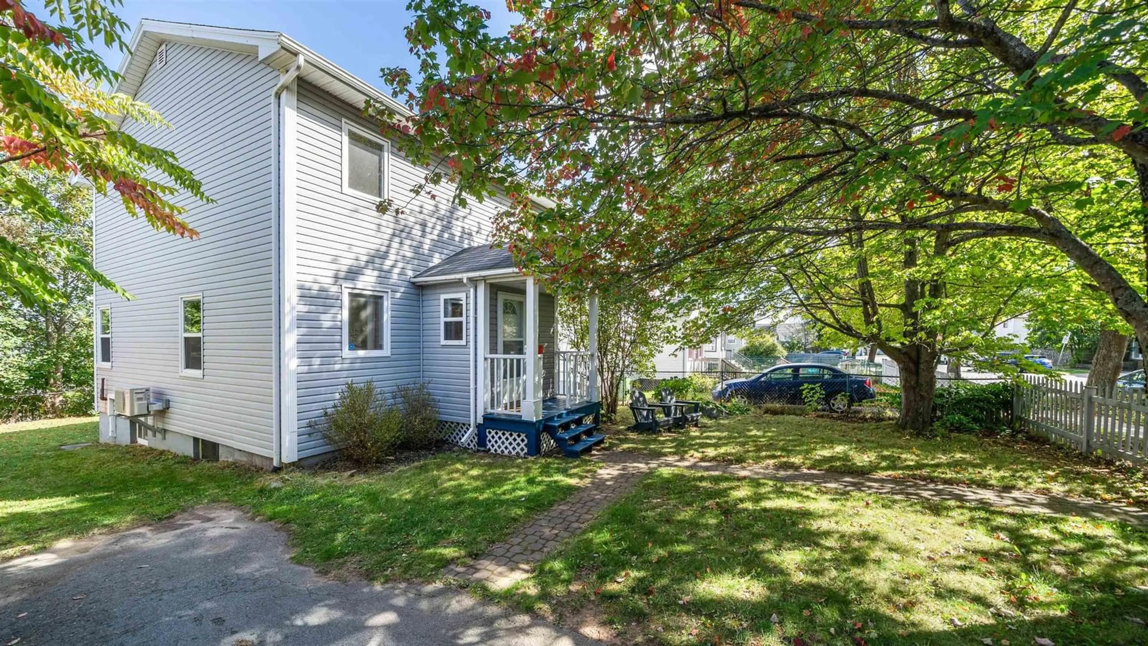 Home with vinyl exterior material, street for 3537 Lynch St, North End Nova Scotia B3K 3K7