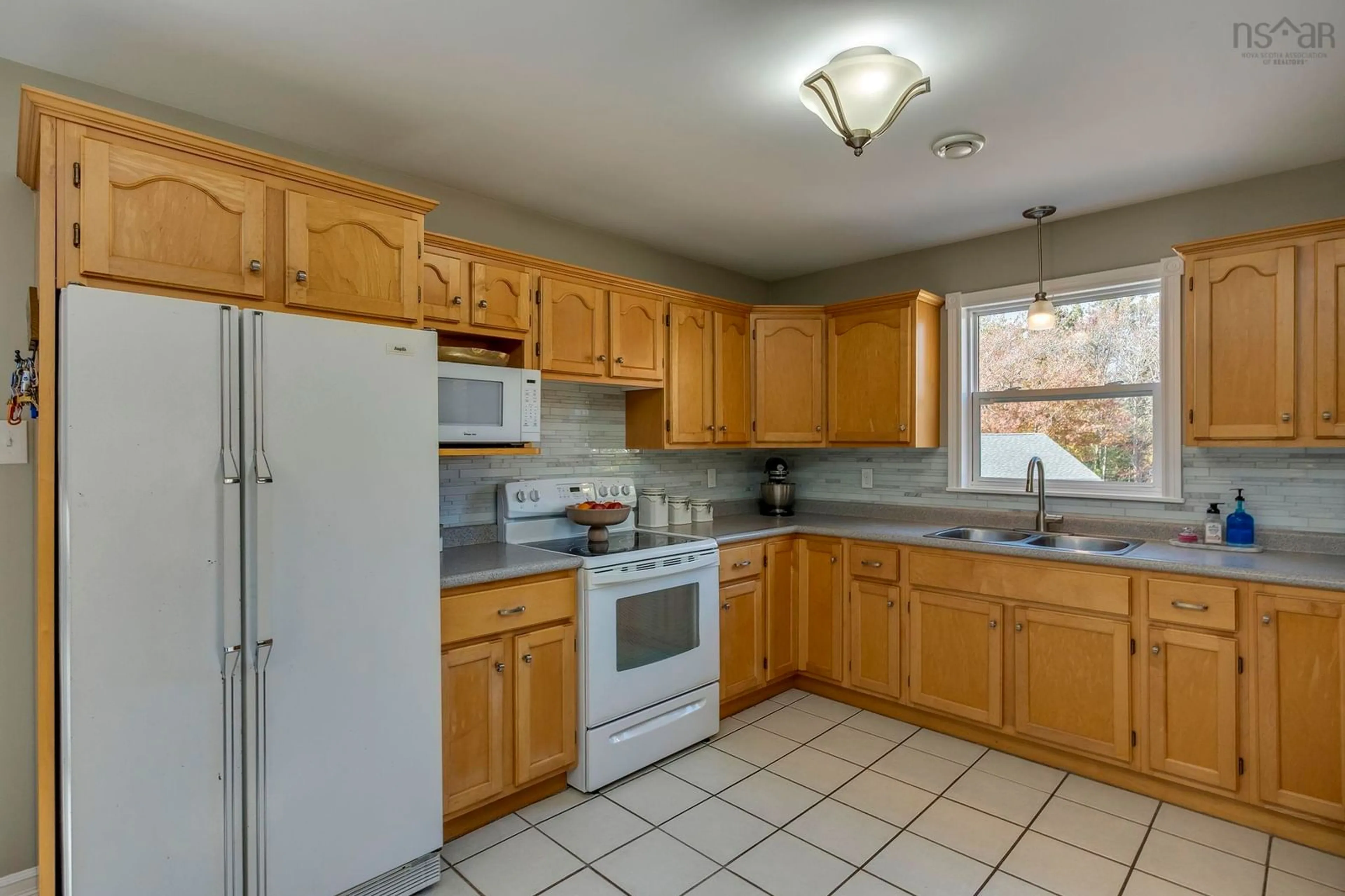 Standard kitchen, unknown for 4185 Hwy 12, South Alton Nova Scotia B4N 3V8