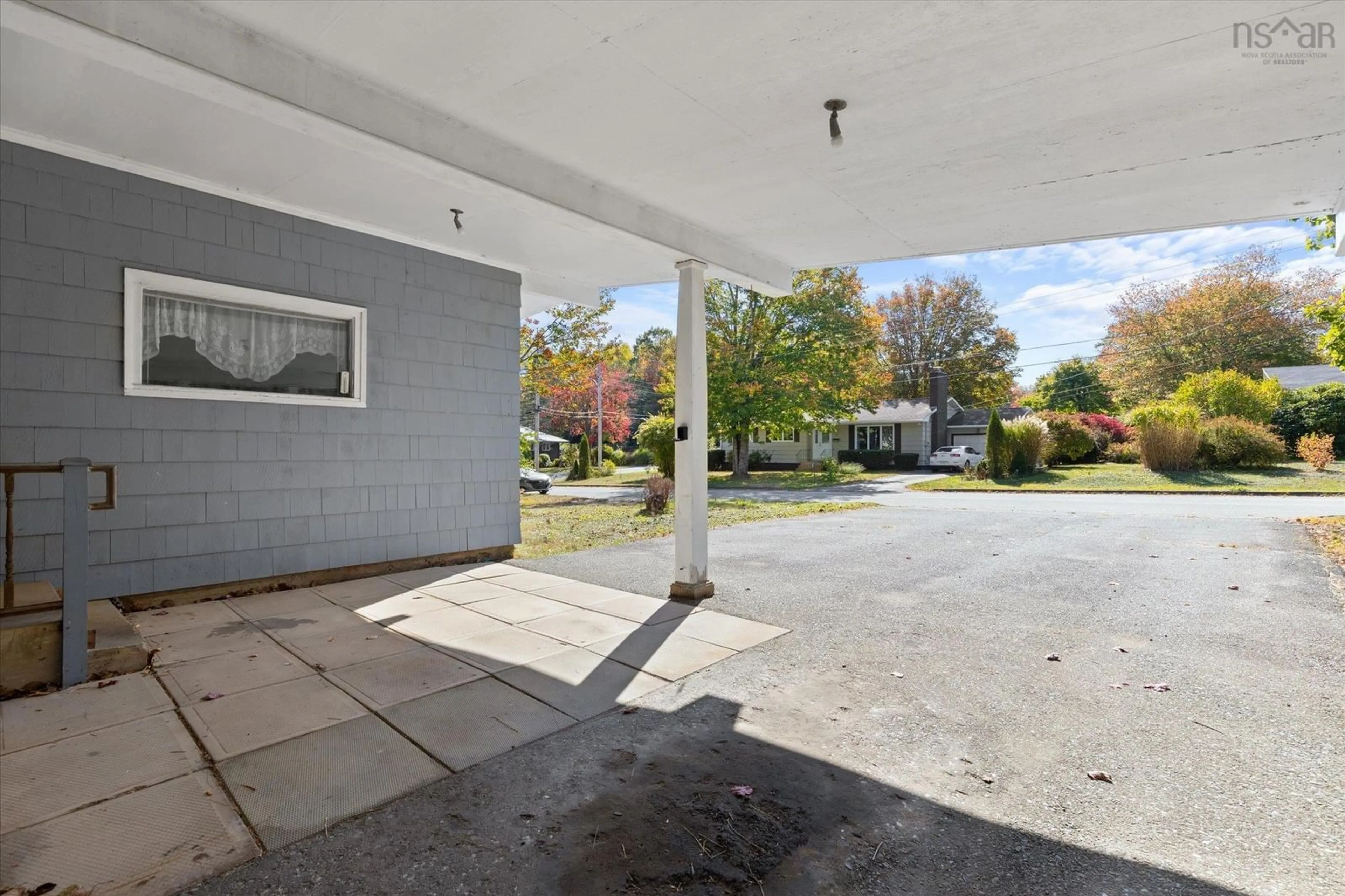 Unknown for 11 Medway St, Bridgewater Nova Scotia B4V 1J8