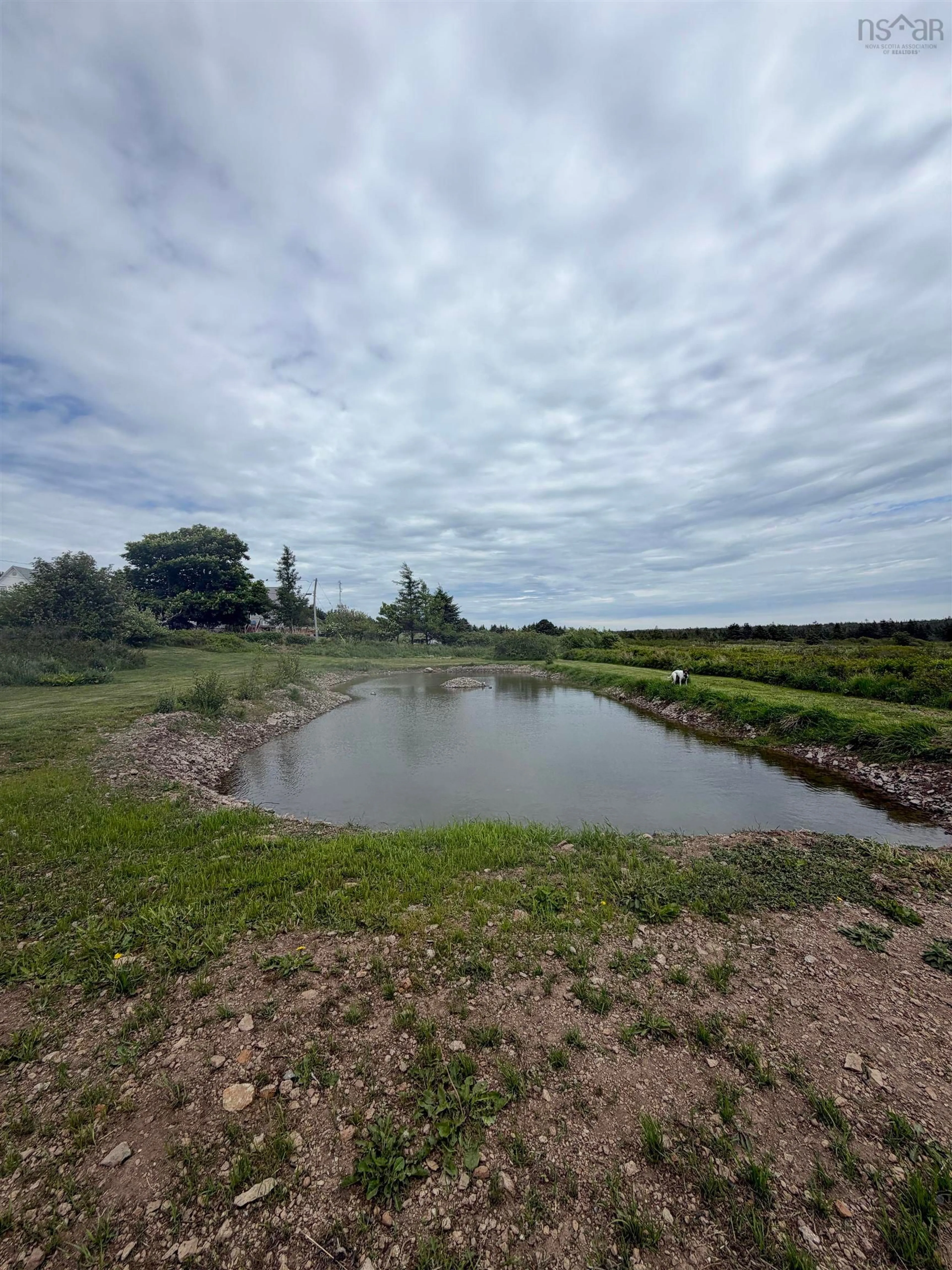 A pic from outside/outdoor area/front of a property/back of a property/a pic from drone, water/lake/river/ocean view for 31 Overcove Rd, Freeport Nova Scotia B0V 1B0