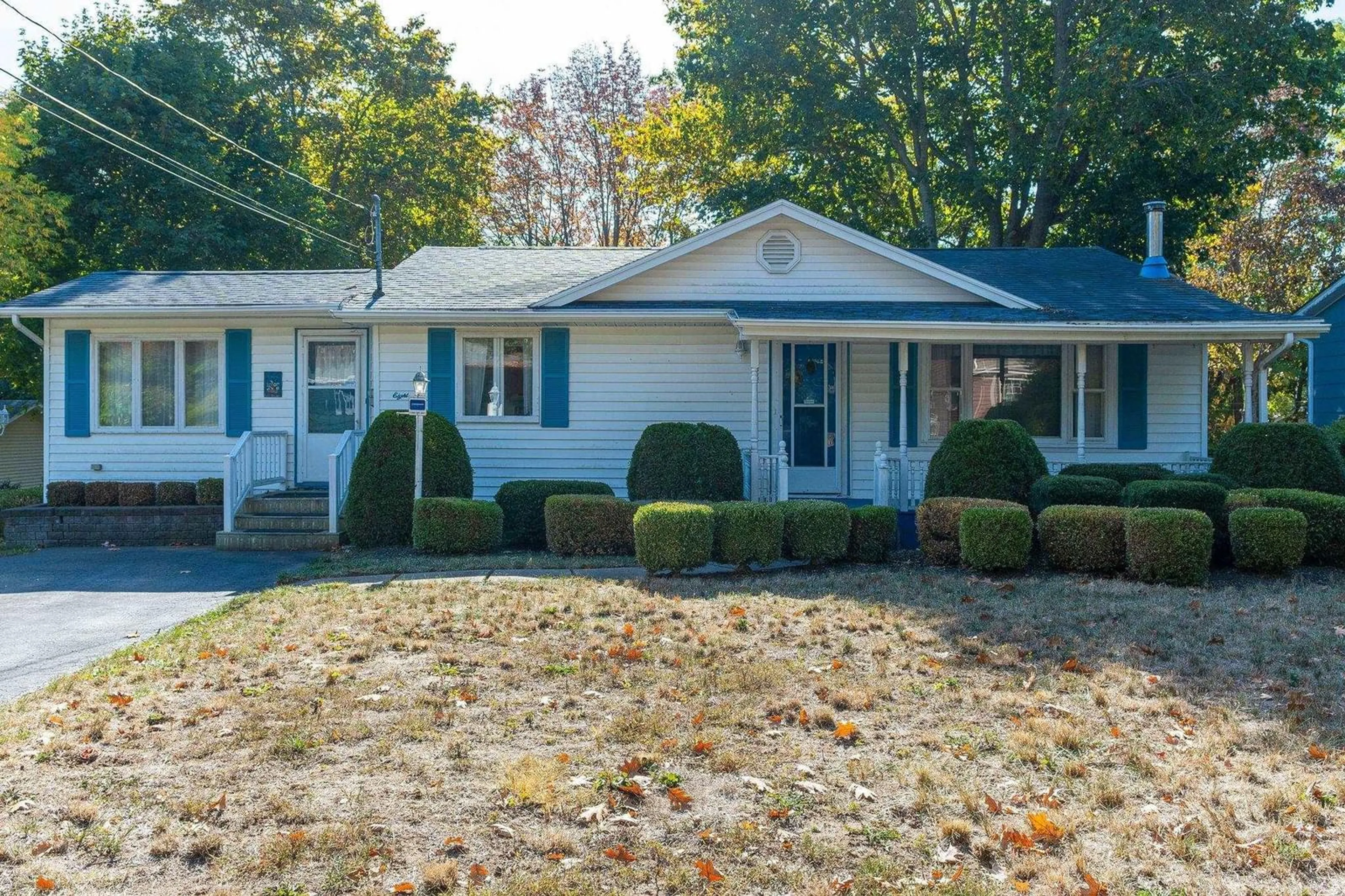 Home with vinyl exterior material, street for 8 Redden Ave, Kentville Nova Scotia B4N 1A2
