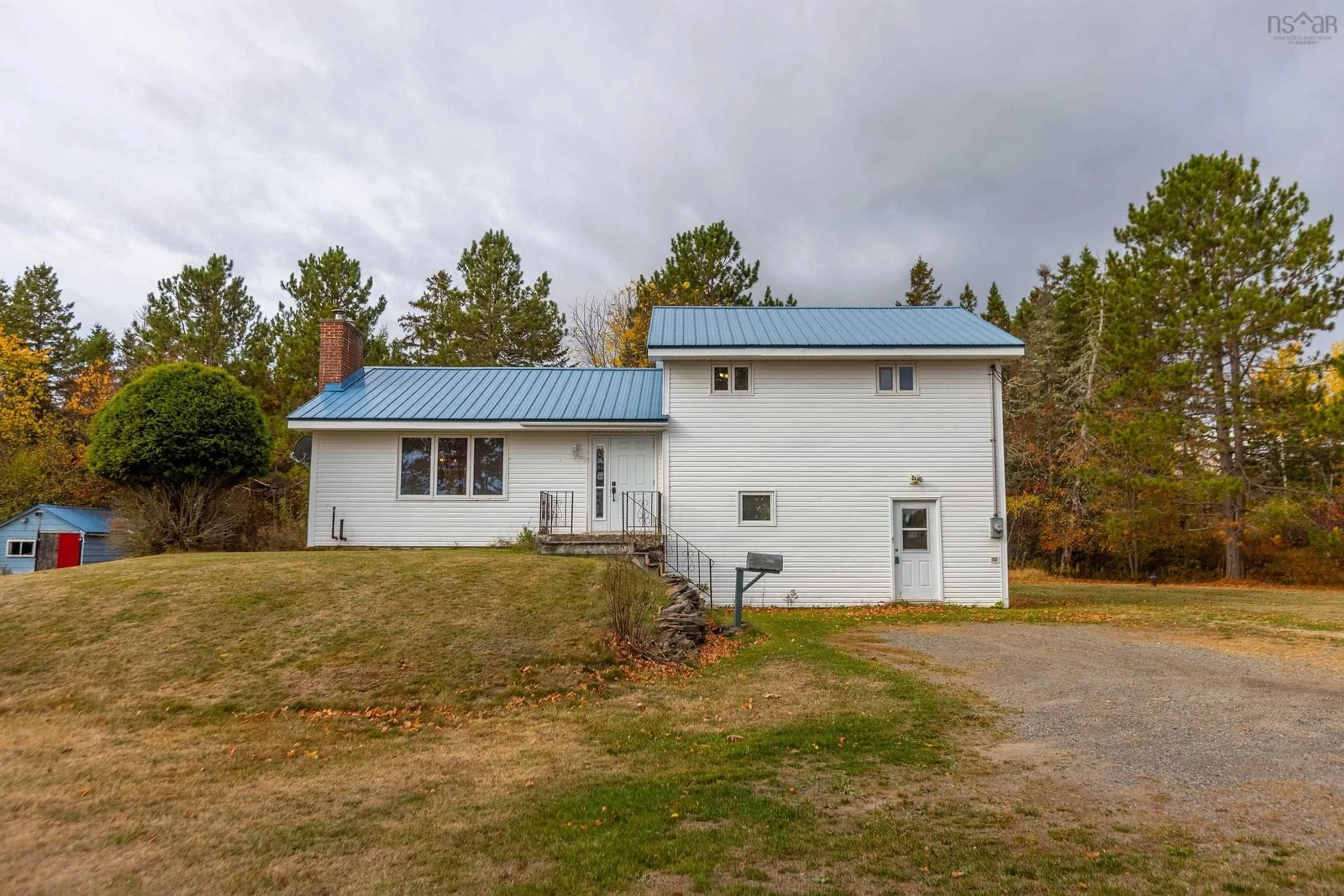 A pic from outside/outdoor area/front of a property/back of a property/a pic from drone, building for 9242 Highway 2, Southampton Nova Scotia B0M 1W0