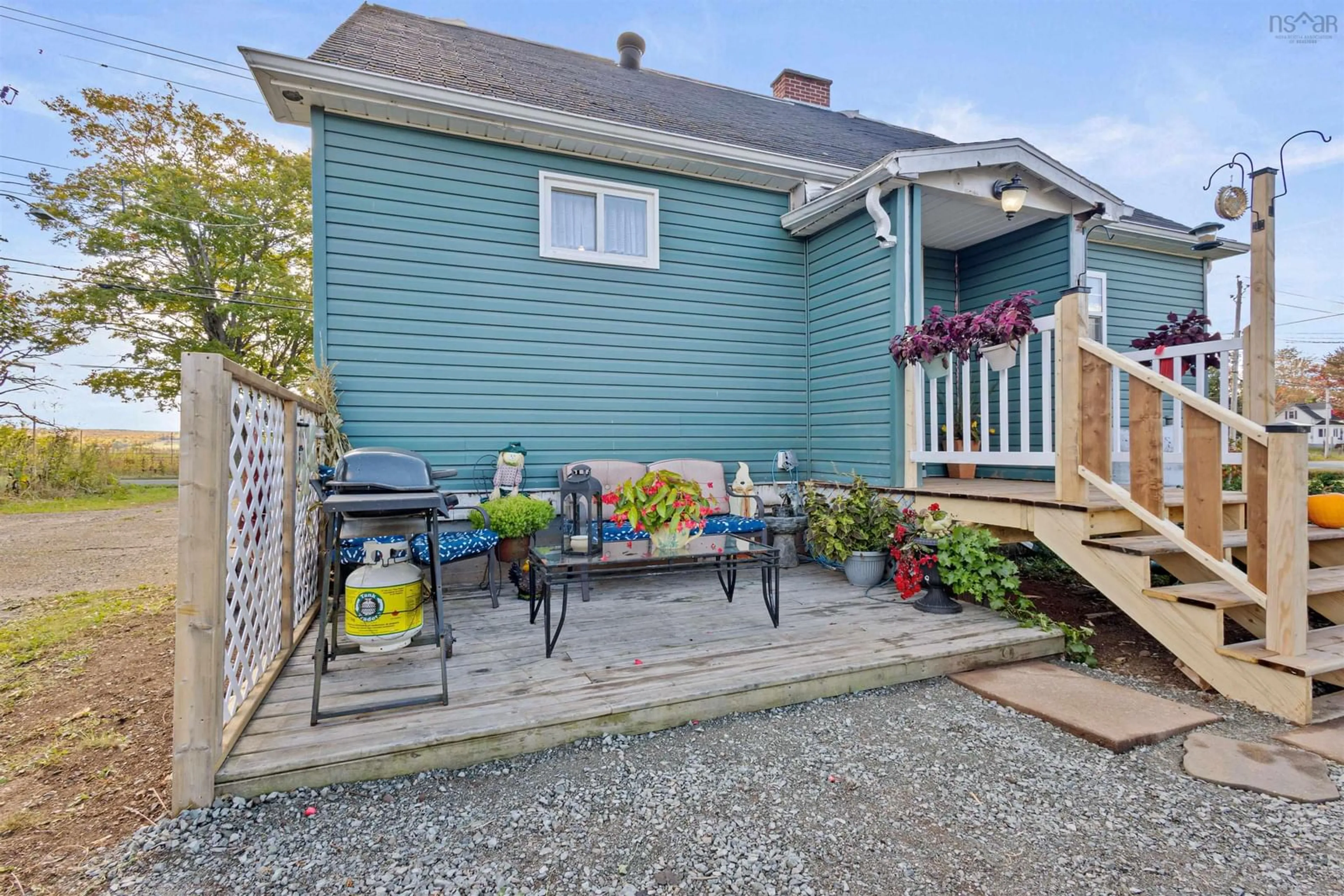 Patio, street for 593 College Rd, Bible Hill Nova Scotia B2N 2R1