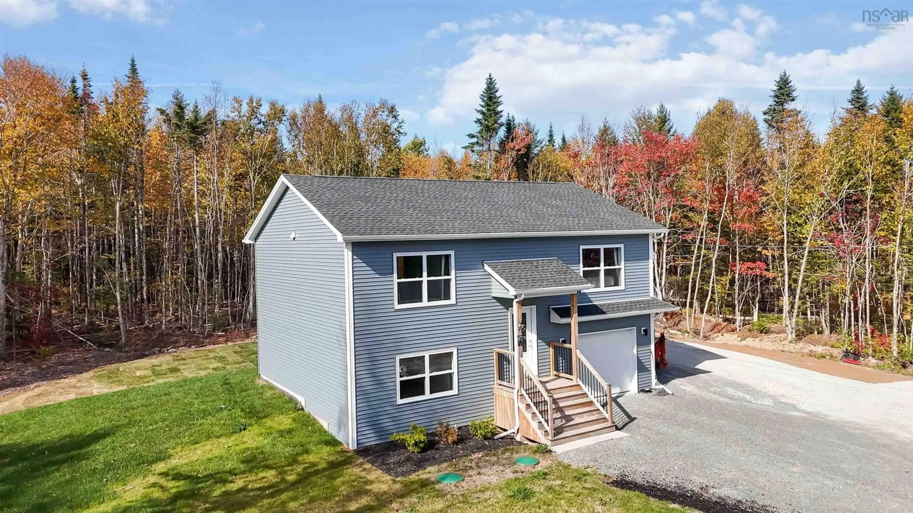 Home with vinyl exterior material, unknown for 352 East Uniacke Rd, East Uniacke Nova Scotia B0N 1Z0