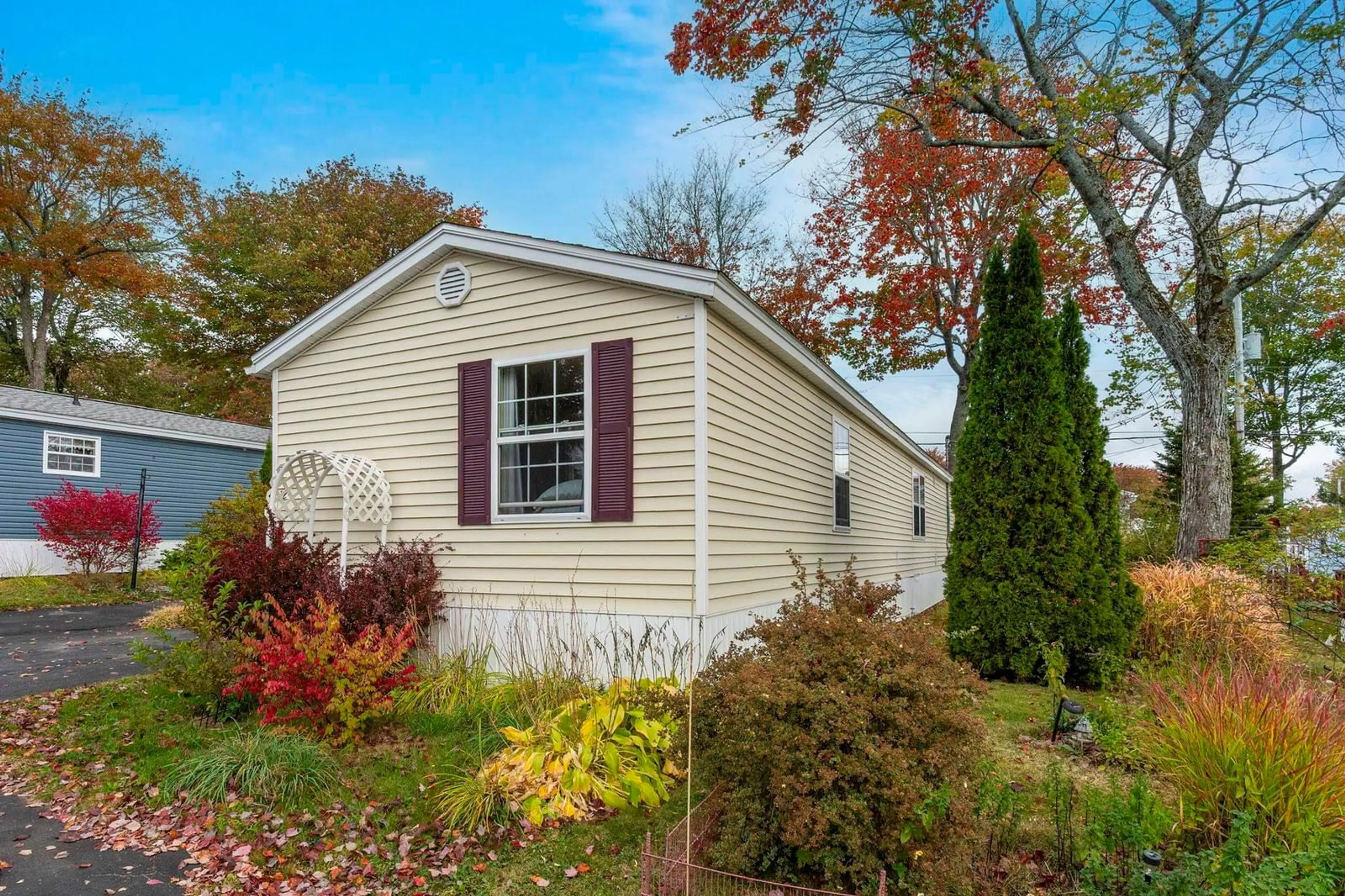 Home with vinyl exterior material, street for 12 Eighth St, Lucasville Nova Scotia B4B 1R4