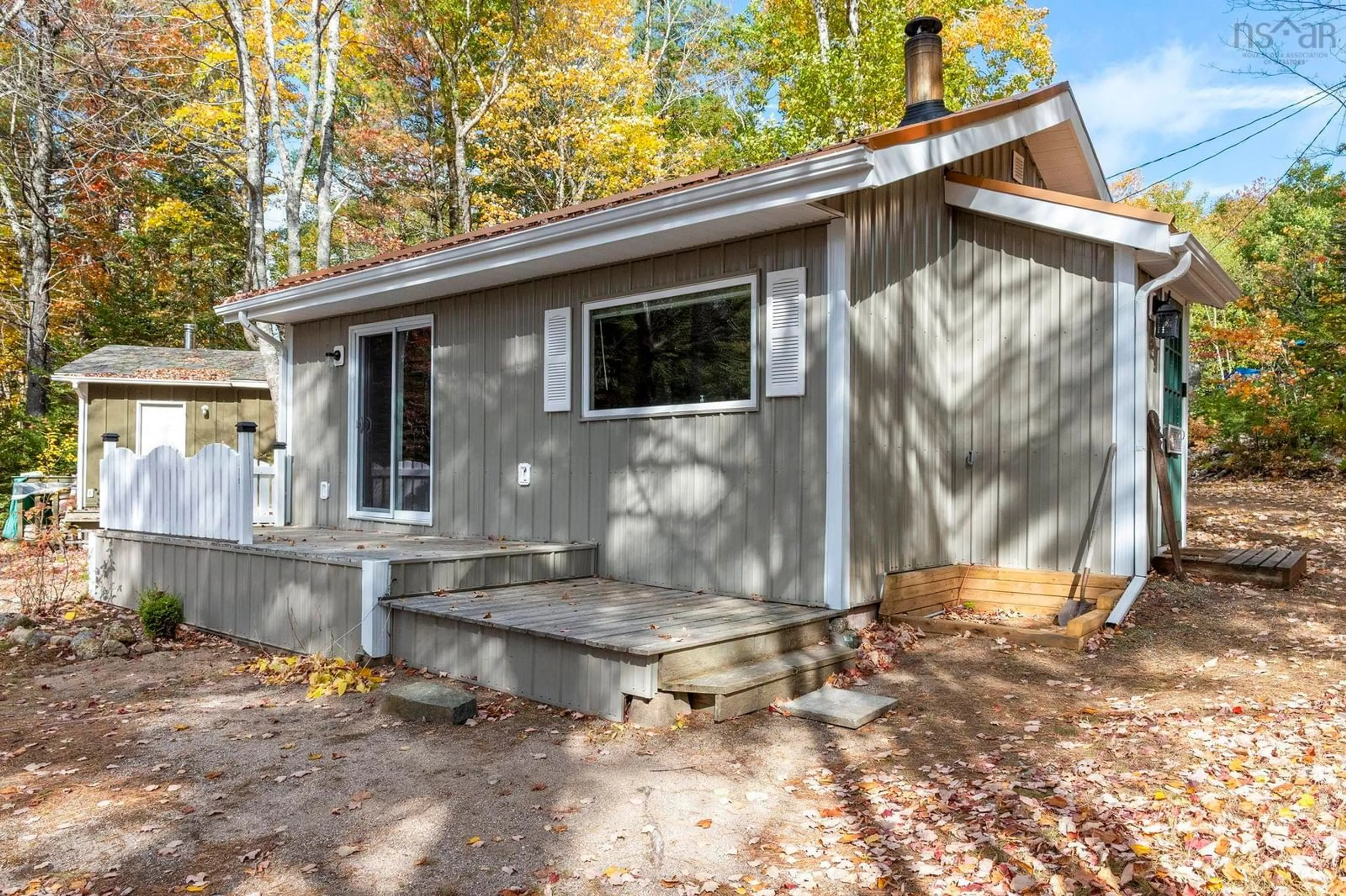 Home with vinyl exterior material, street for 189 Mill Pond Rd, New Albany Nova Scotia B0S 1P0