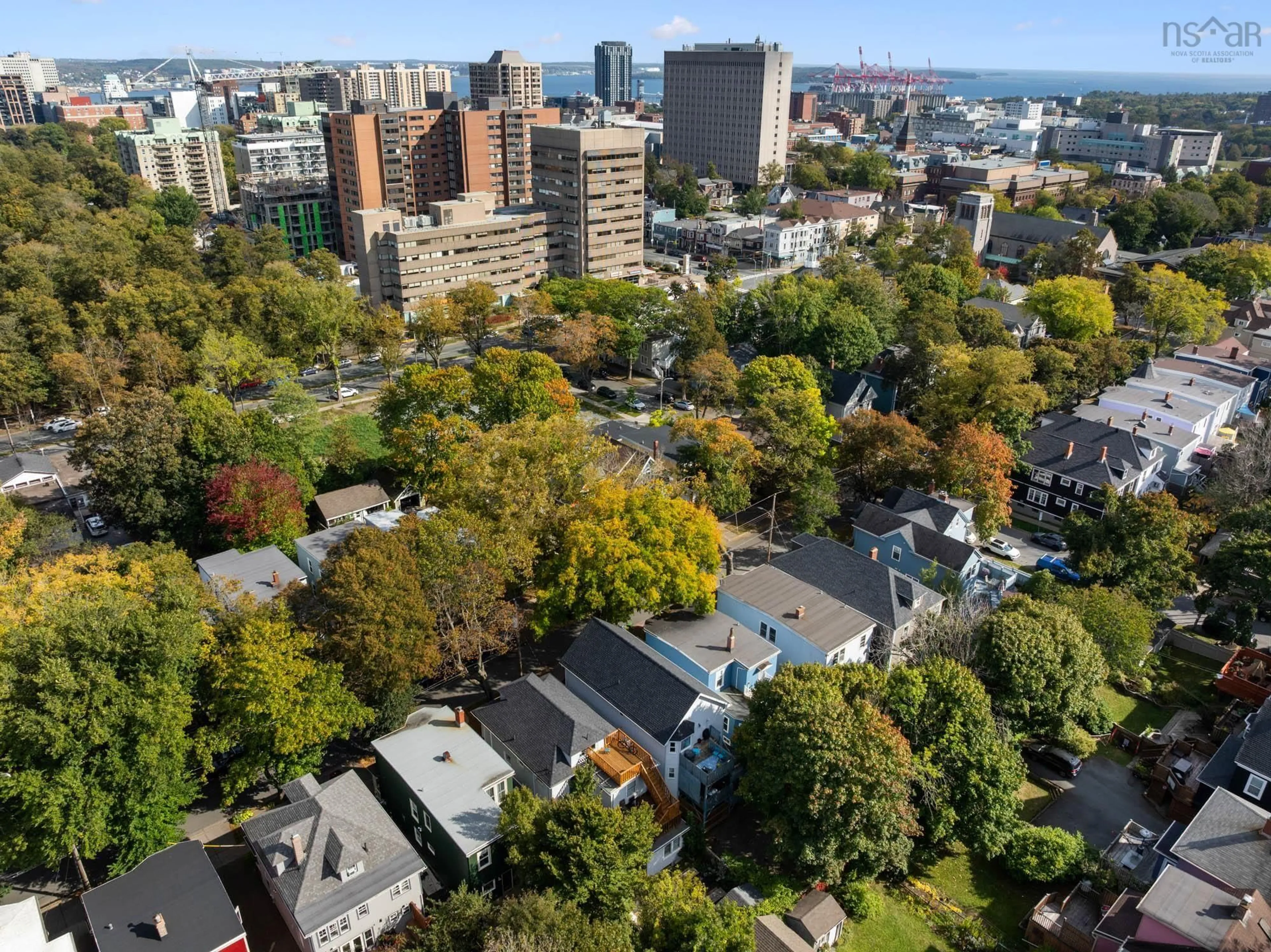 A pic from outside/outdoor area/front of a property/back of a property/a pic from drone, city buildings view from balcony for 1620 Edward St, Halifax Nova Scotia B3H 3J1
