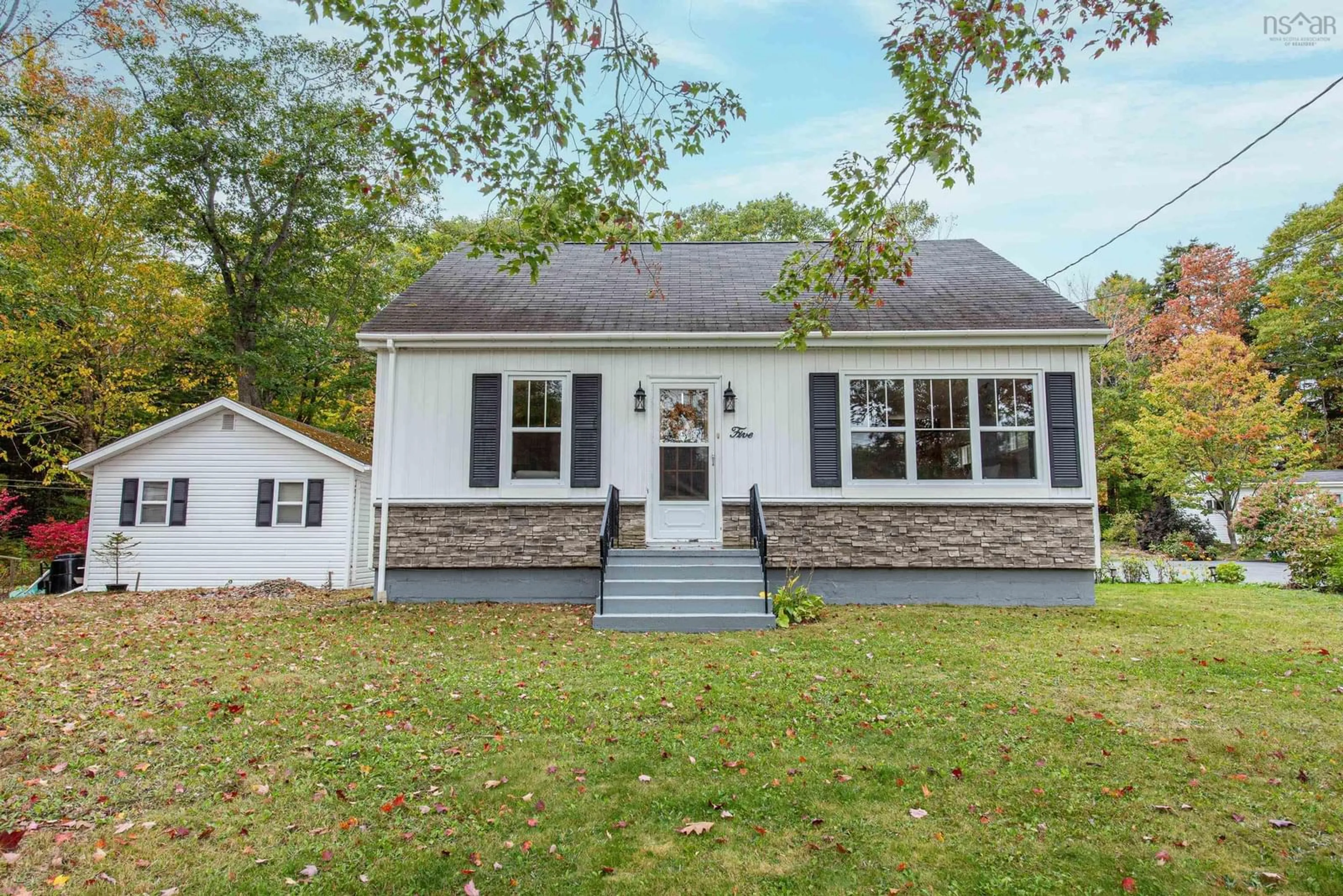 Home with vinyl exterior material, street for 5 Dartmoor Cres, Bedford Nova Scotia B4A 2K4