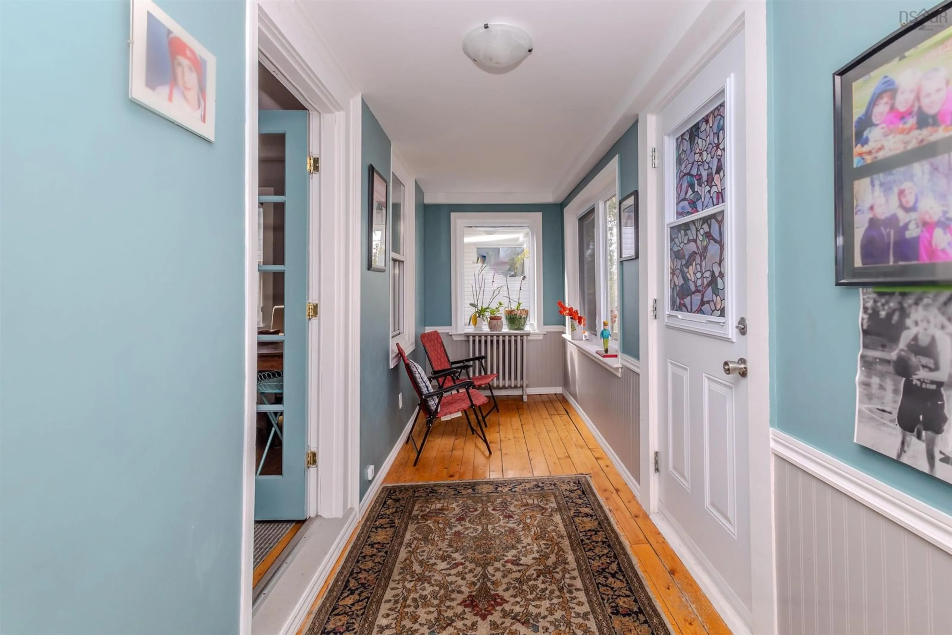 Indoor entryway for 160 Howe St, Sydney Nova Scotia B1P 4V2