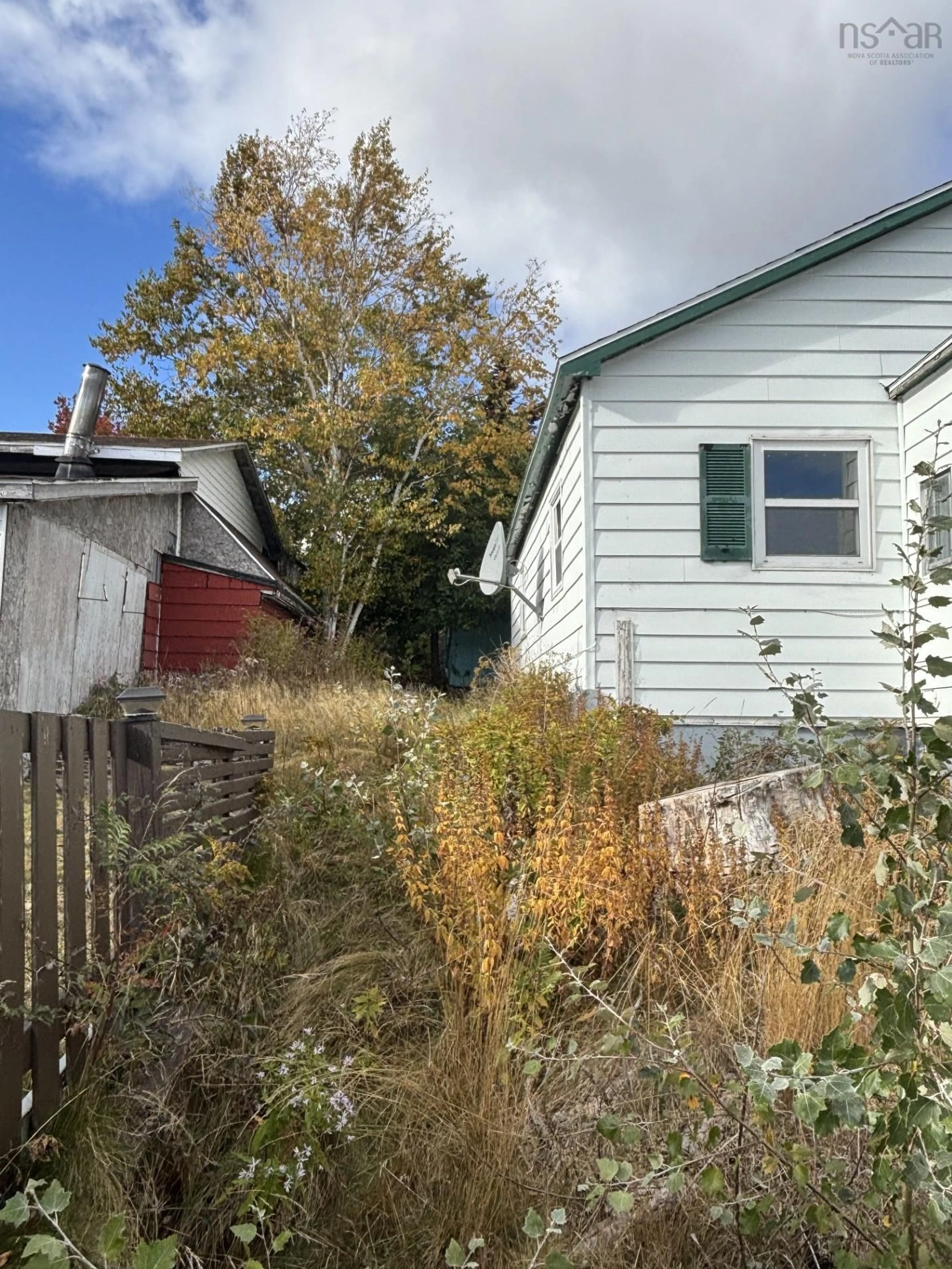 Shed for 8 East St, North Sydney Nova Scotia B2A 2Z8