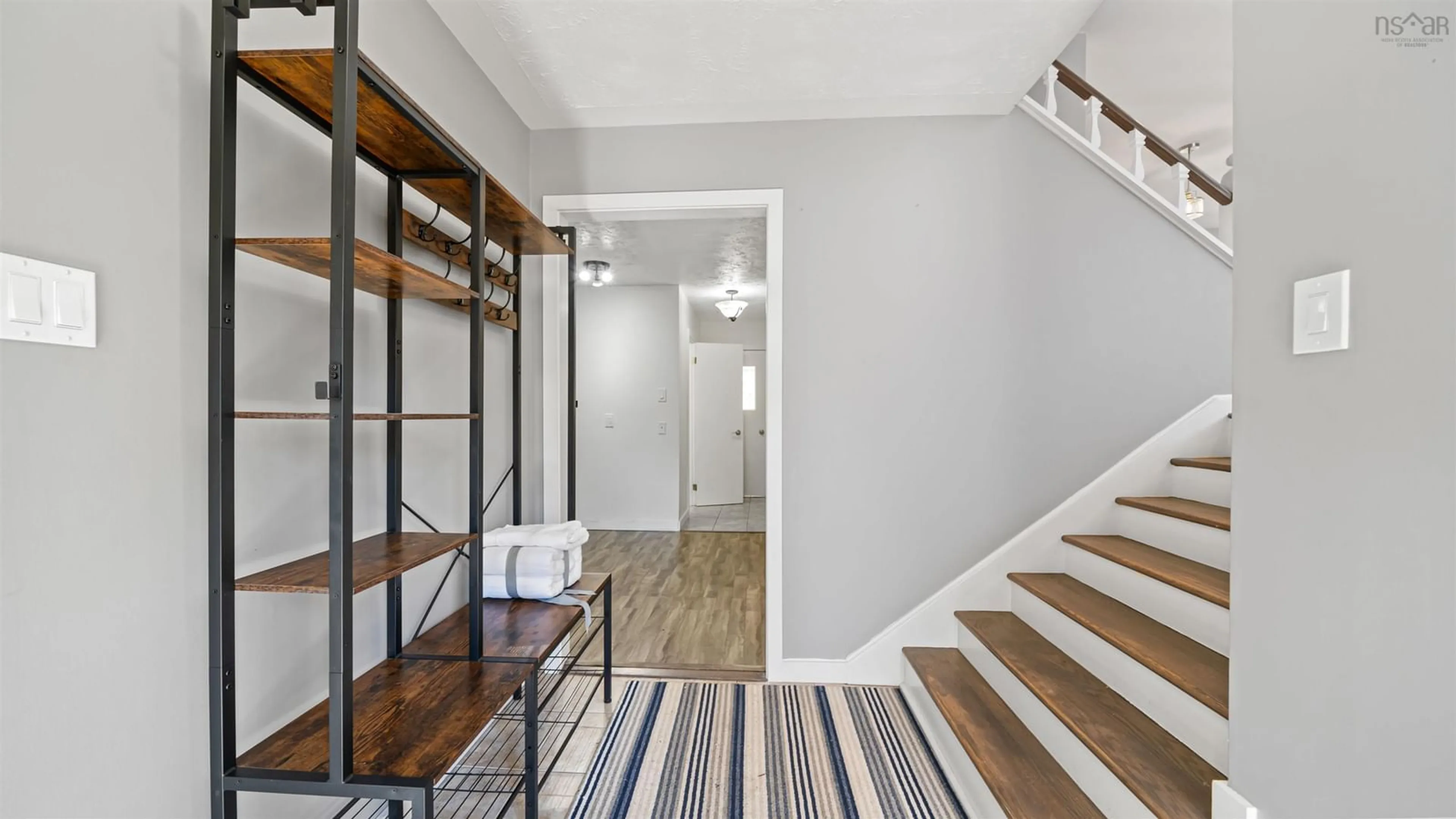 Indoor entryway for 5093 Prospect Rd, Highbury Nova Scotia B4N 0K5