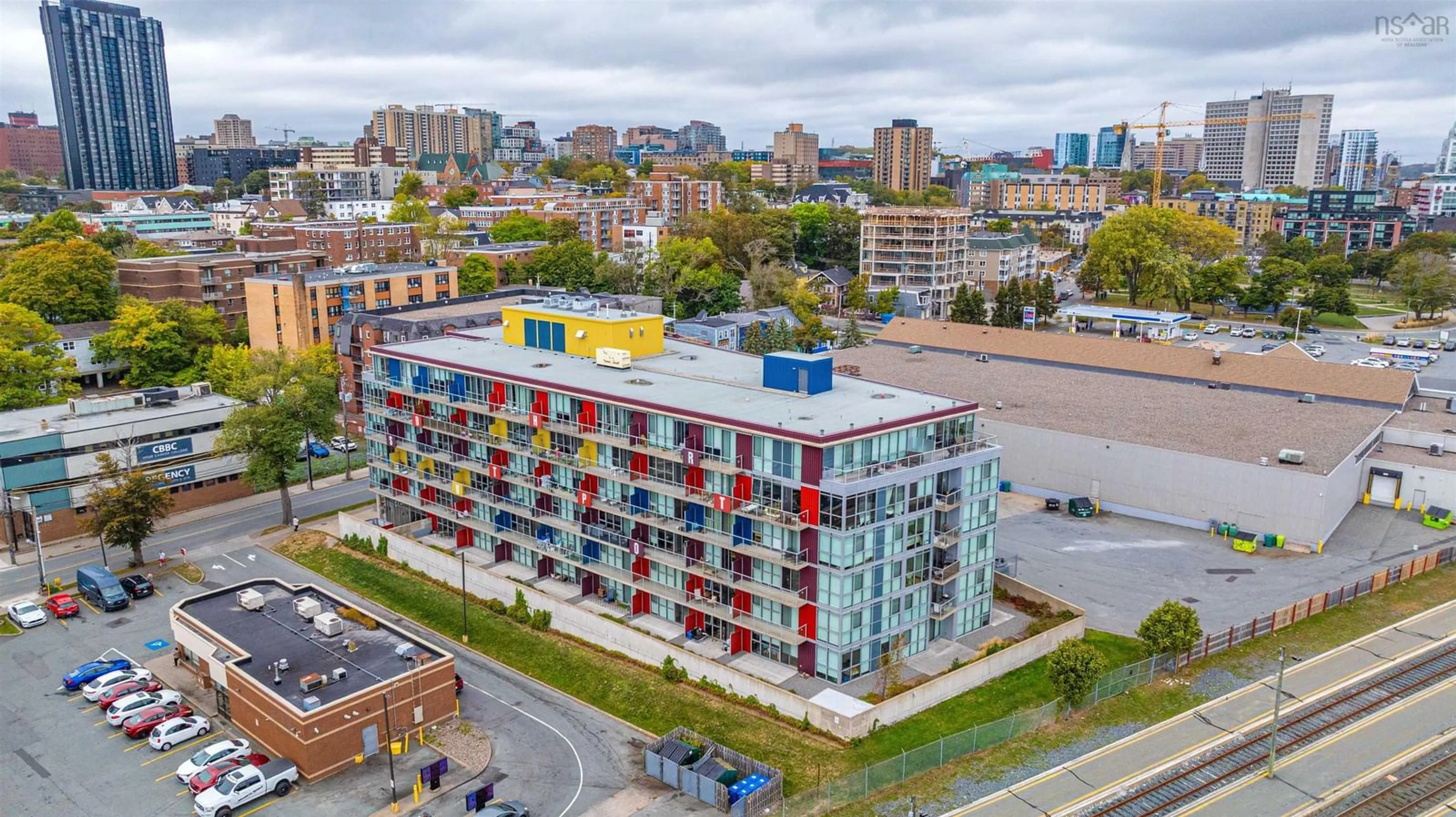 A pic from outside/outdoor area/front of a property/back of a property/a pic from drone, city buildings view from balcony for 1065 Barrington St #515, Halifax Nova Scotia B3H 2P8