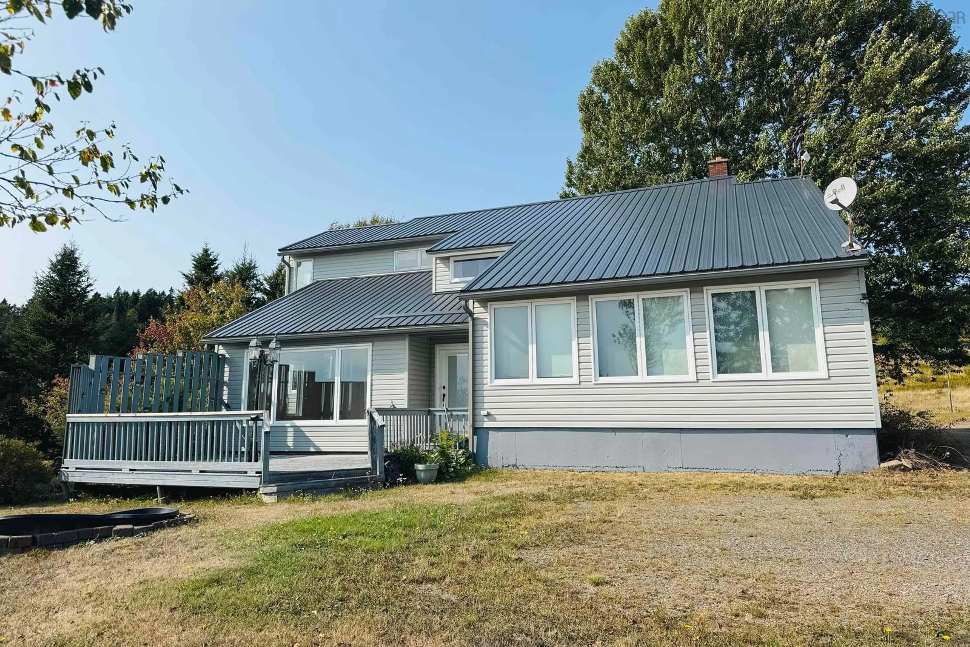 Home with vinyl exterior material, unknown for 8005 Highway 209, Wards Brook Nova Scotia B0M 1S0